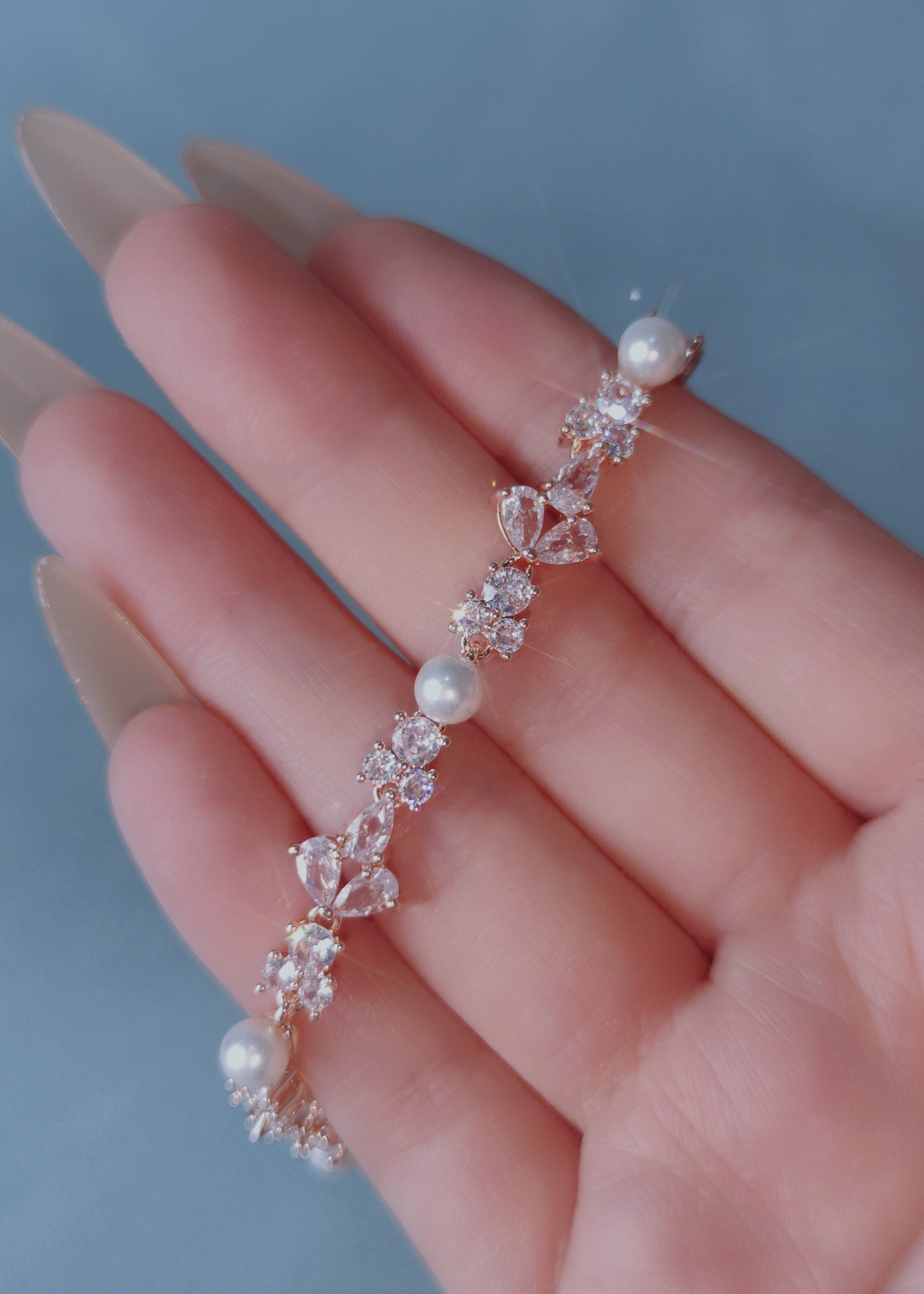 Petal Pearl Bracelet