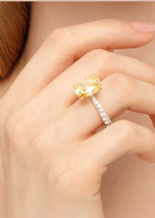 Éclat Cushion Ring