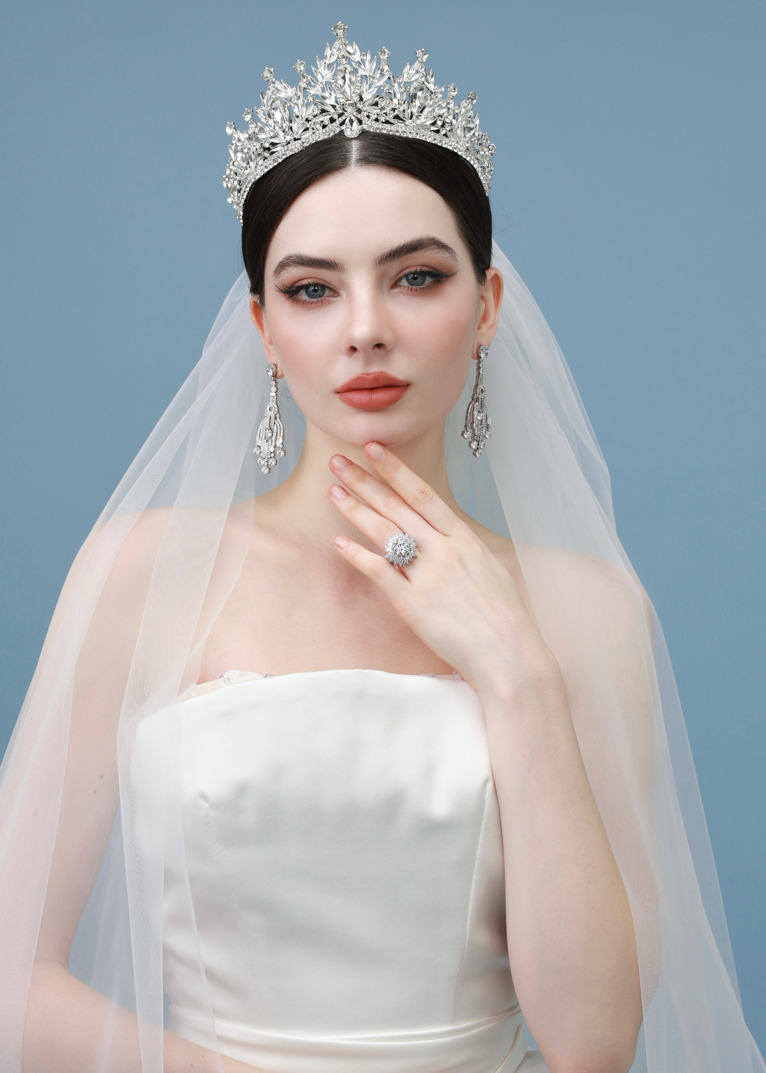 VICTORINE CRYSTAL CROWN