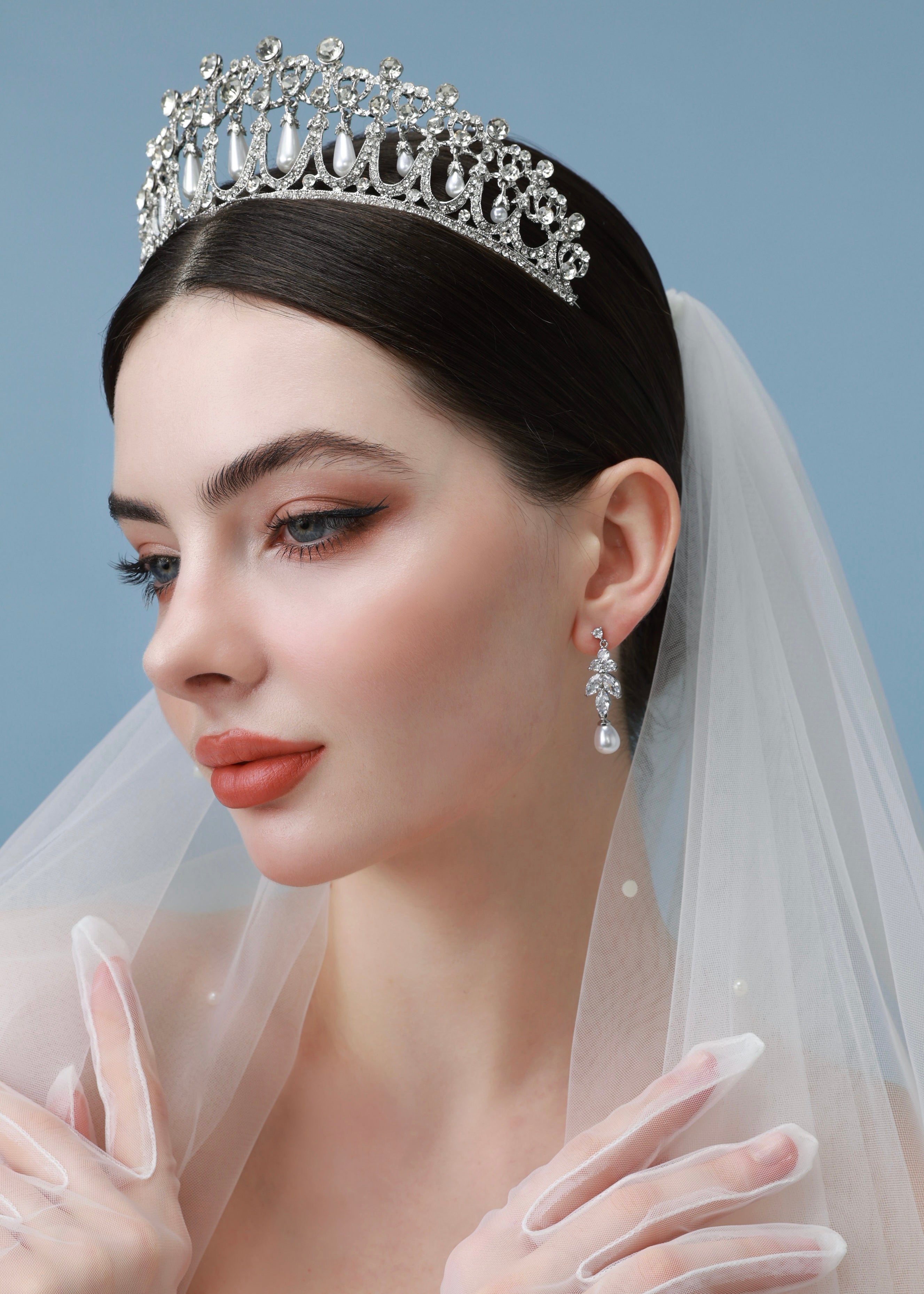 Arabelle Pearl Crown