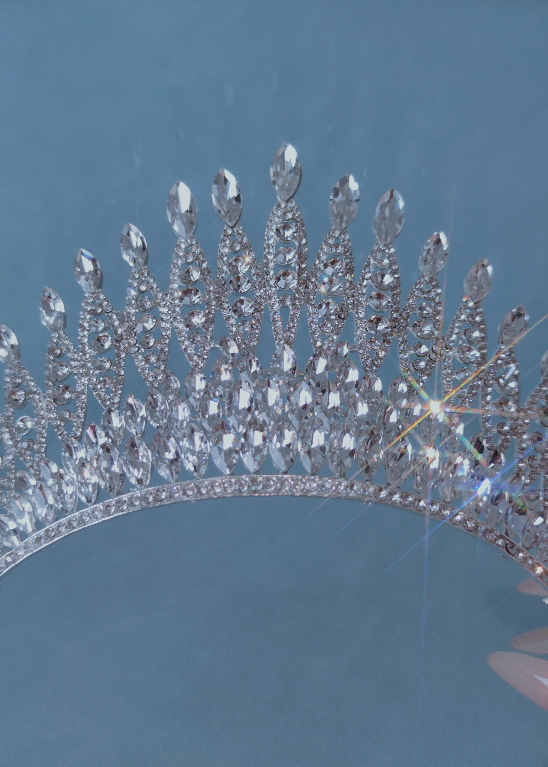 ASTORIA HIGH CROWN