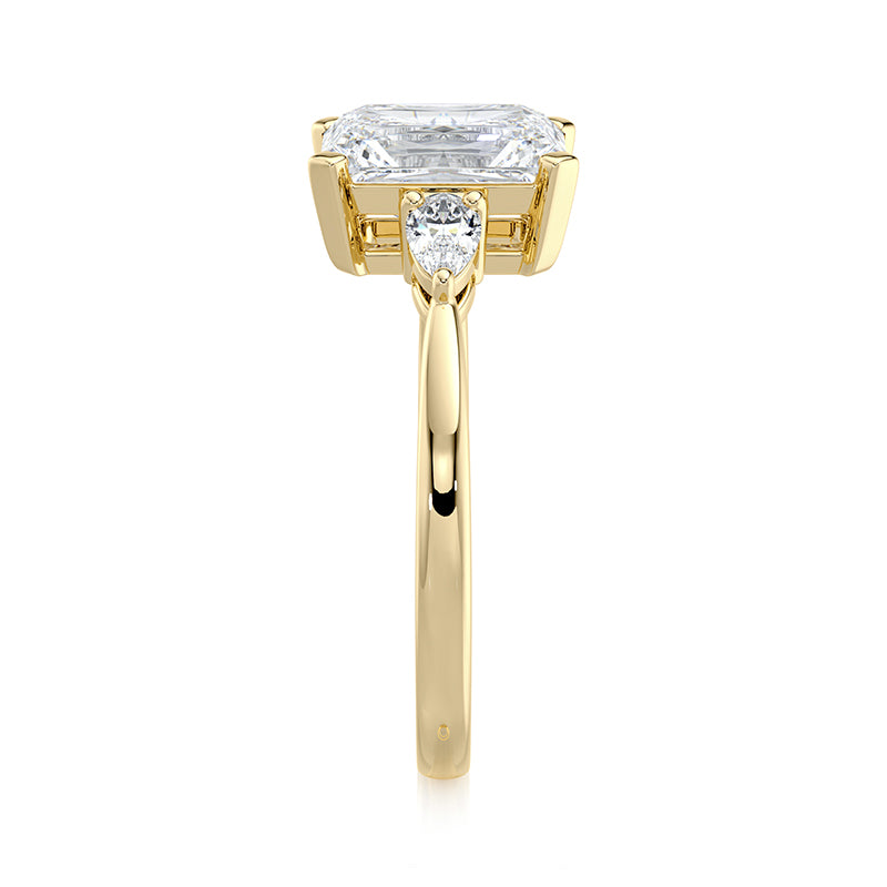 Amelia Lab Grown Diamond Engagement Ring
