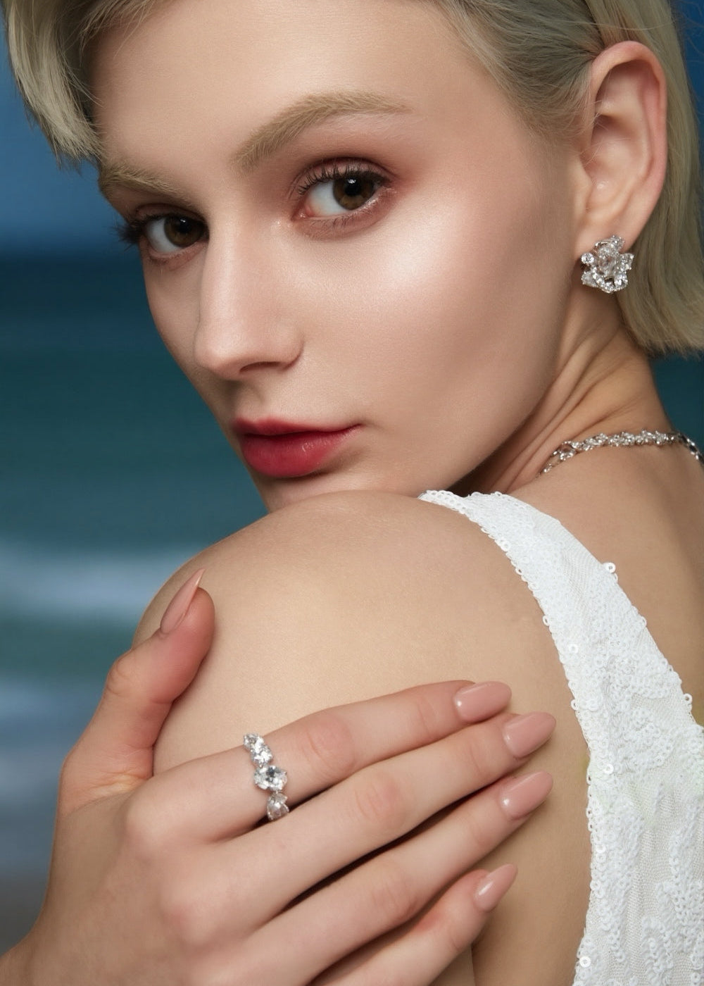 Celeste Bloom Line Ring
