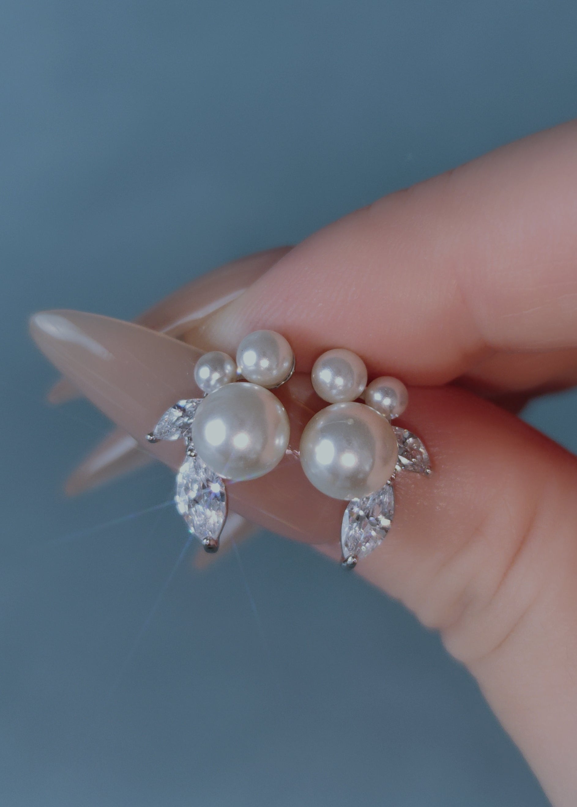 Petite Pearl Bloom Studs