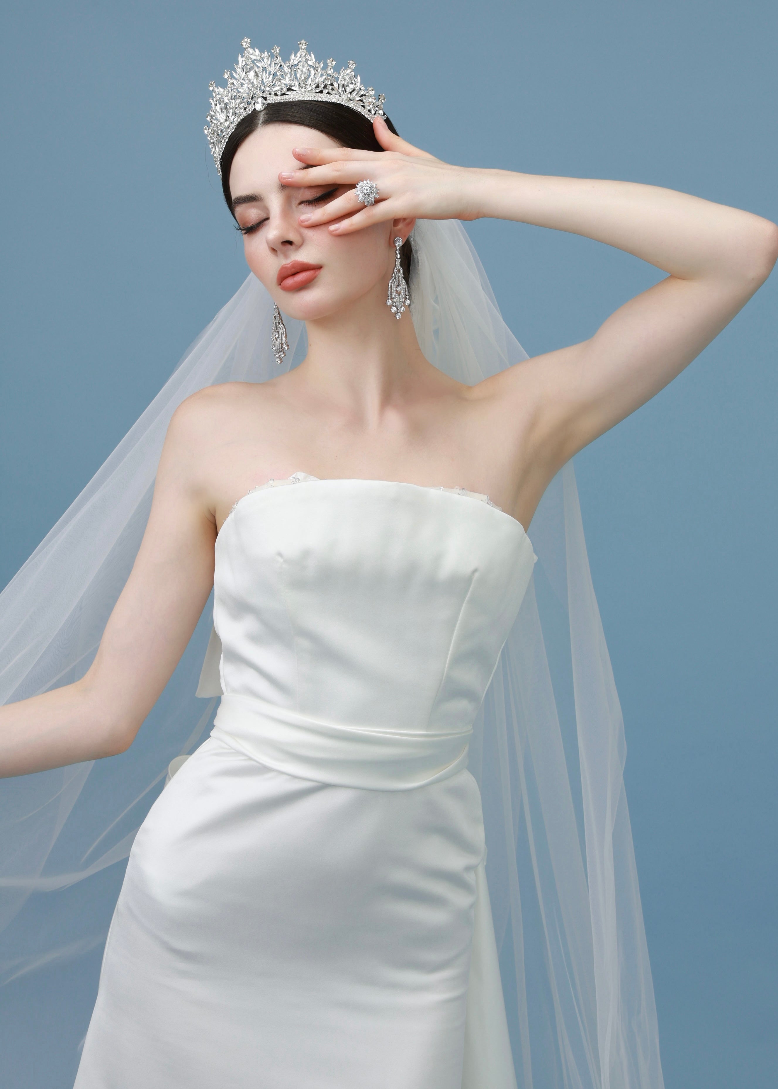 VICTORINE CRYSTAL CROWN