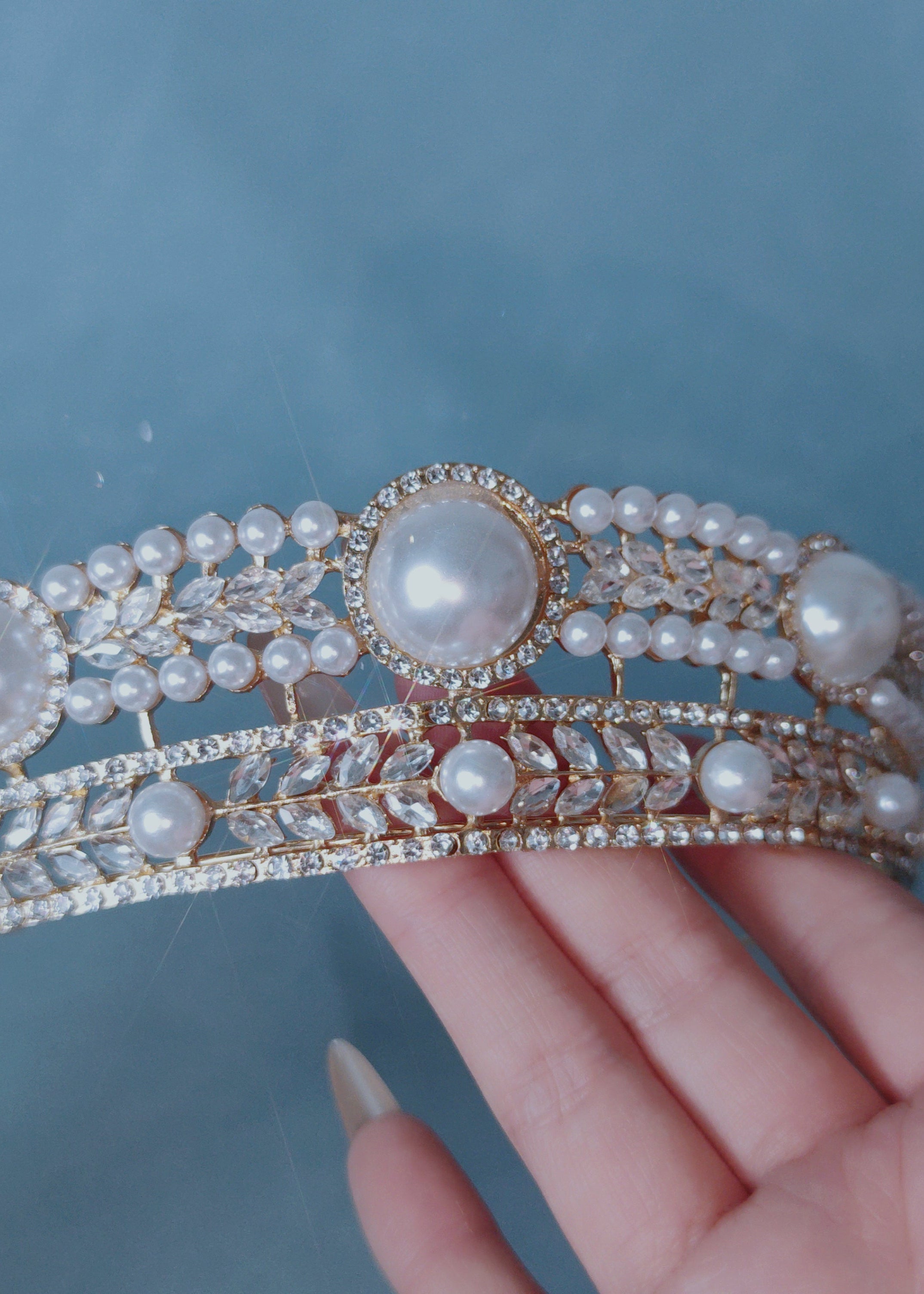 Regency Pearl Crown