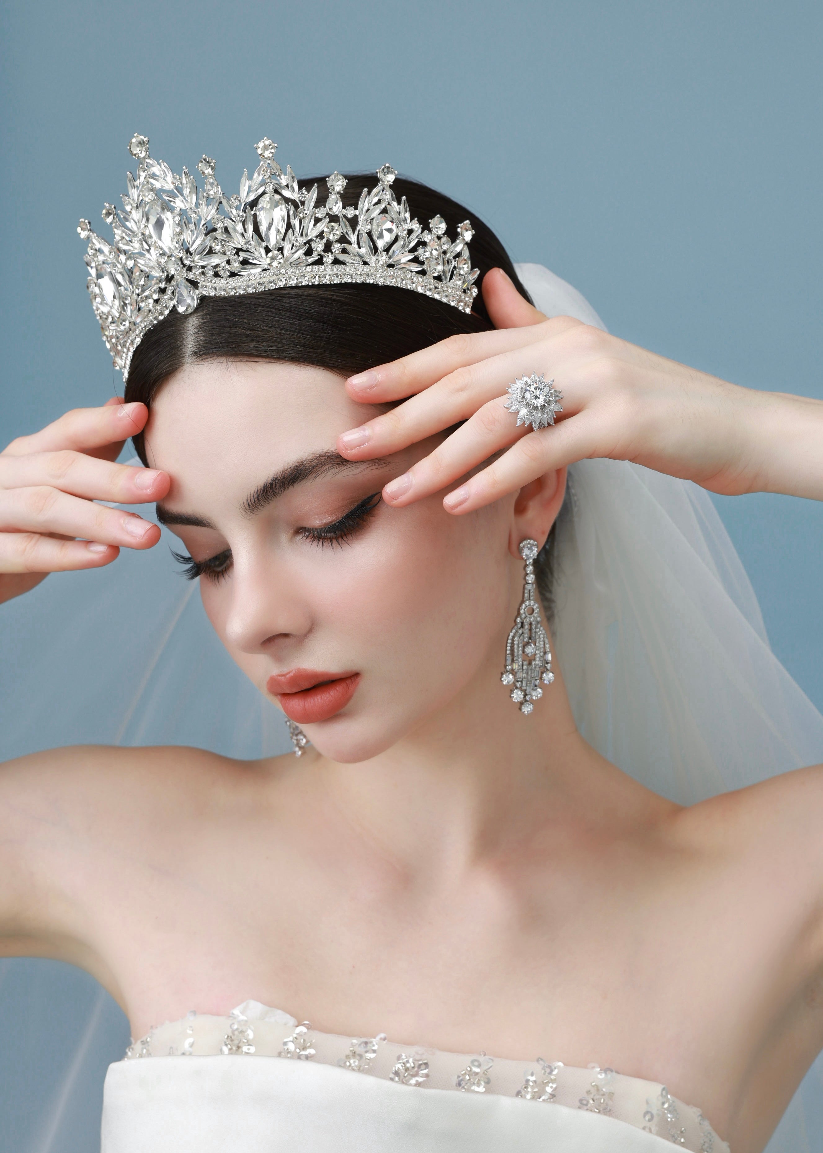 VICTORINE CRYSTAL CROWN