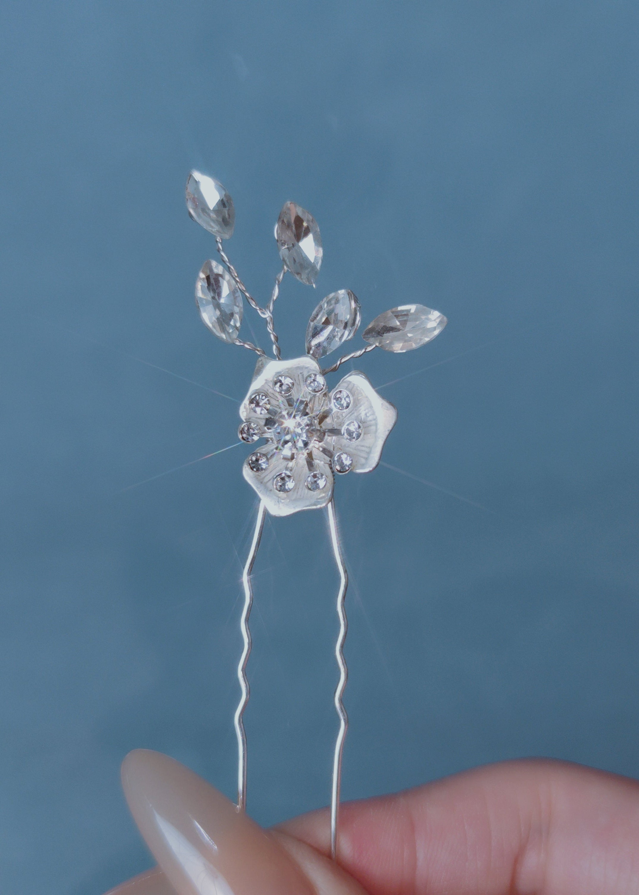 Delphine Leaf Pins