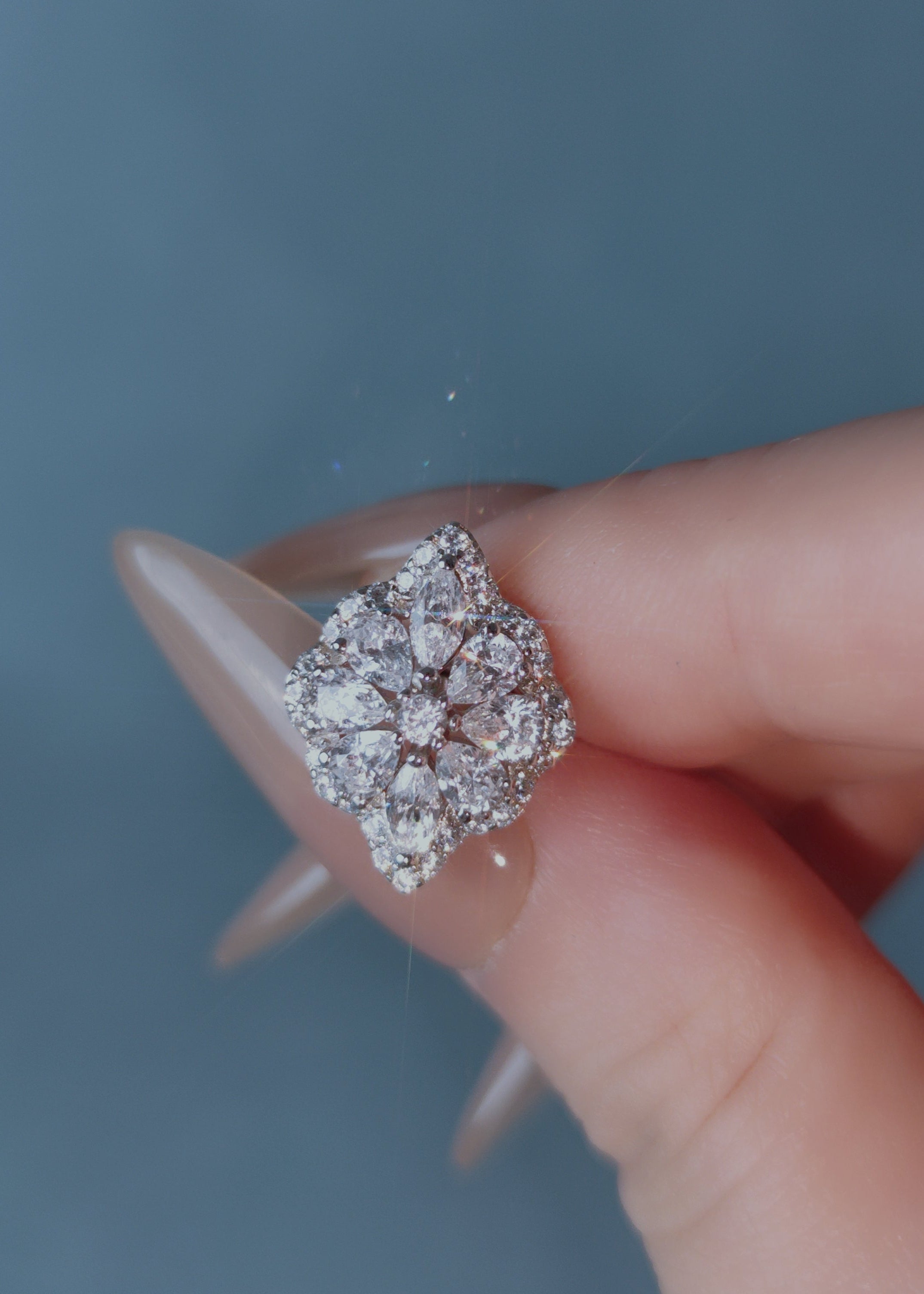 Jardin Stud Earrings