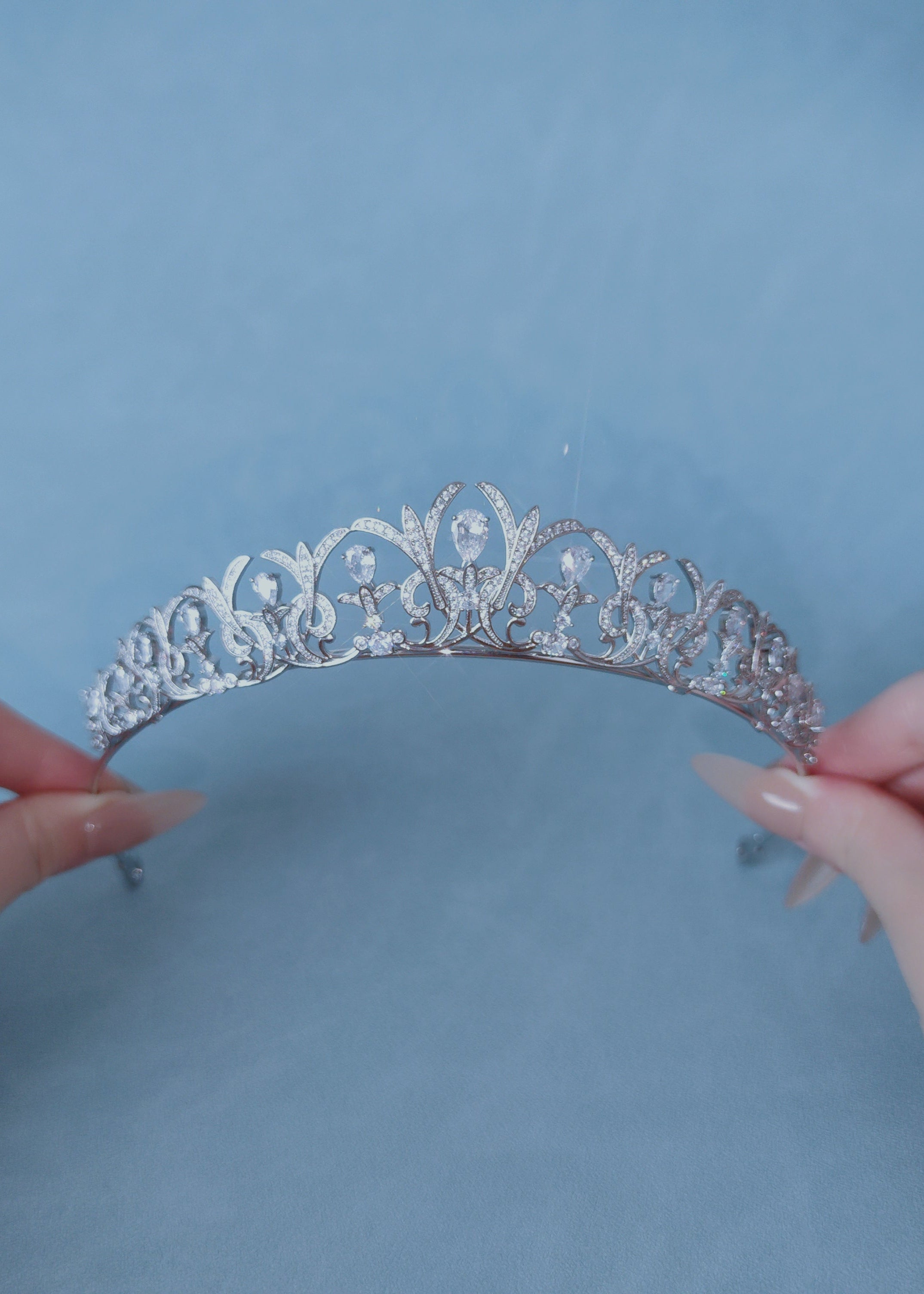Château Grace Tiara