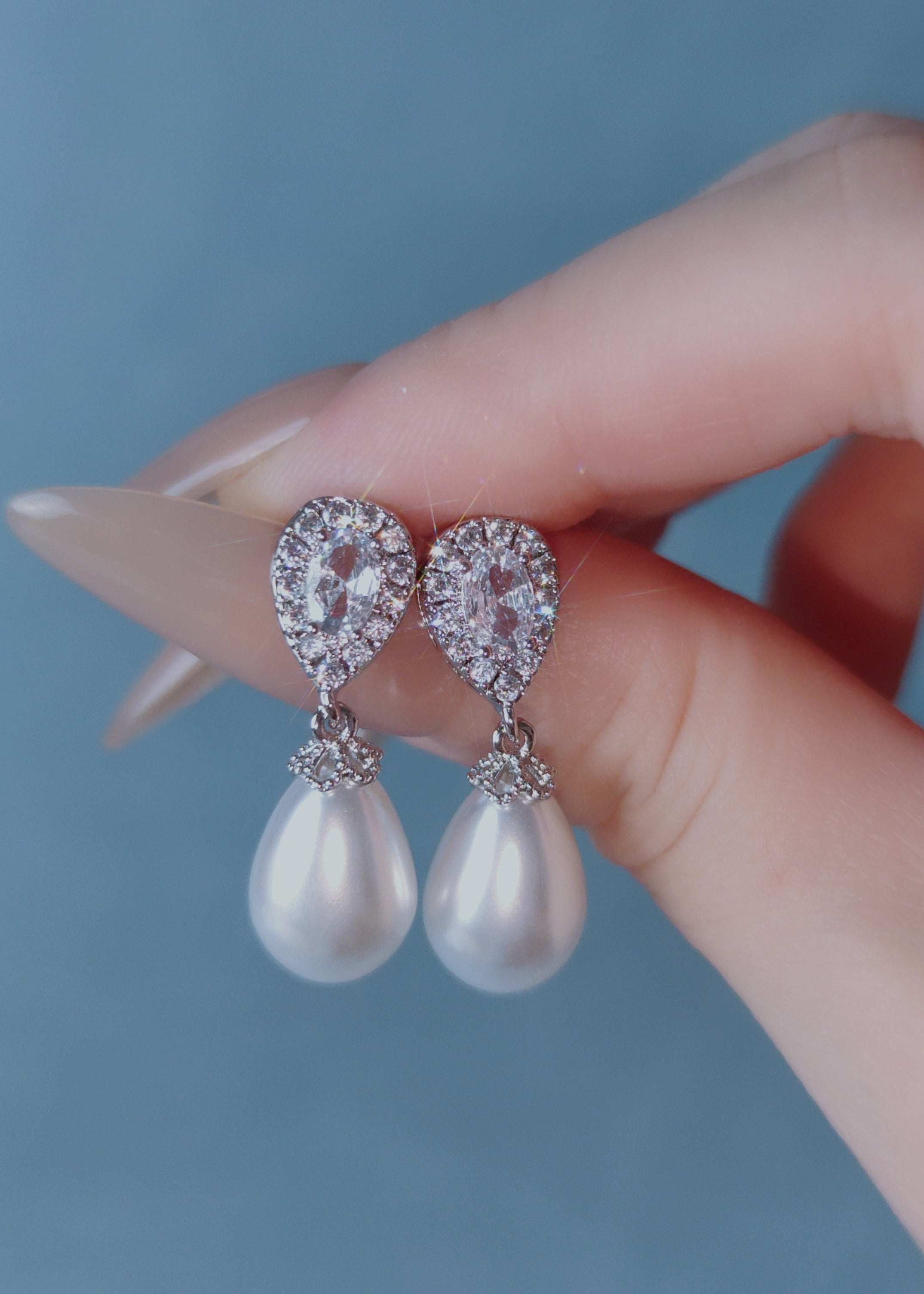 Regency Pearl Drops