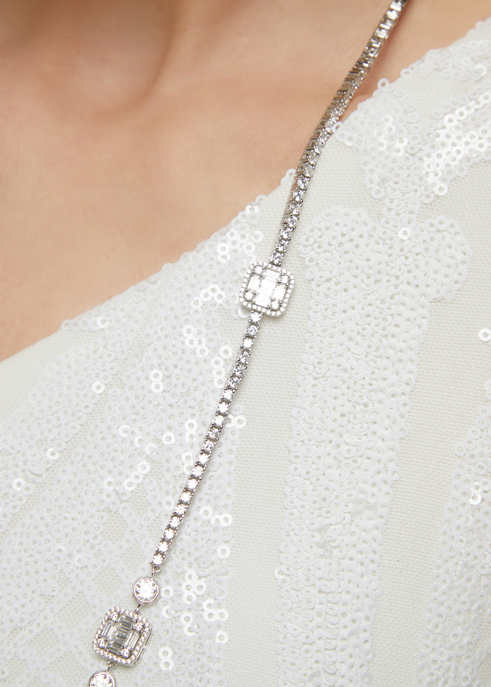 Linear Grace Necklace