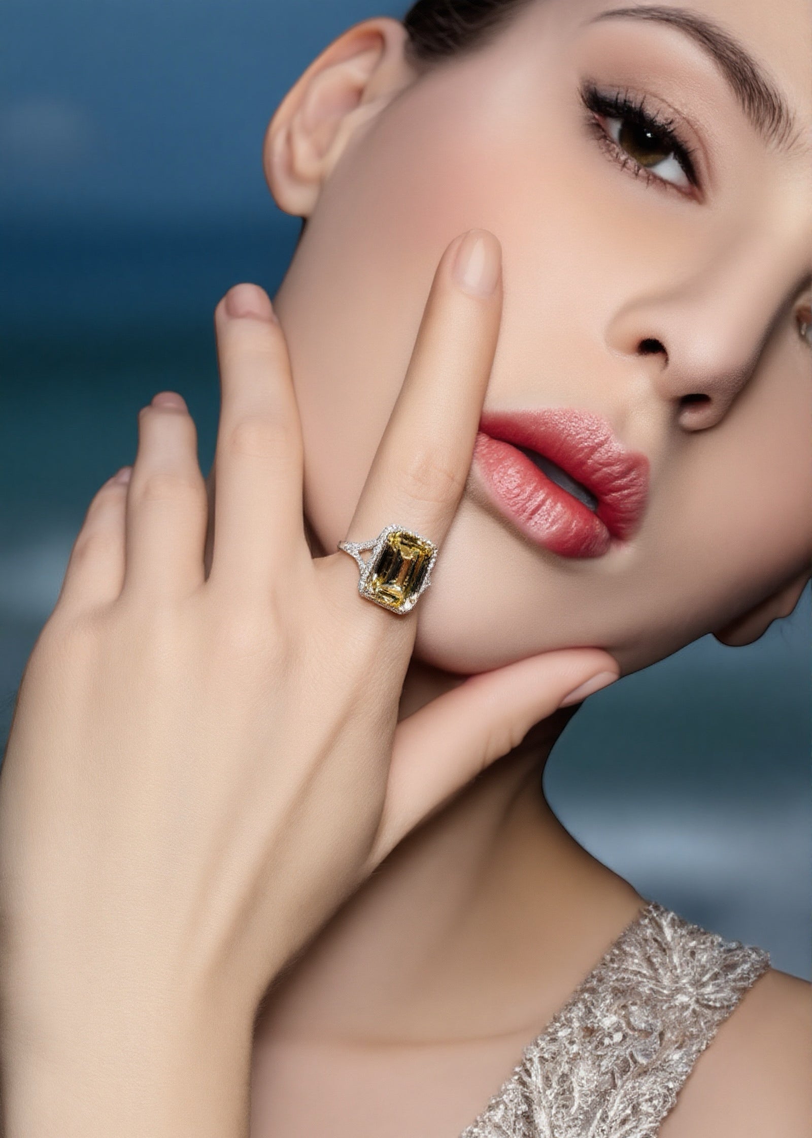Monarque Statement Ring