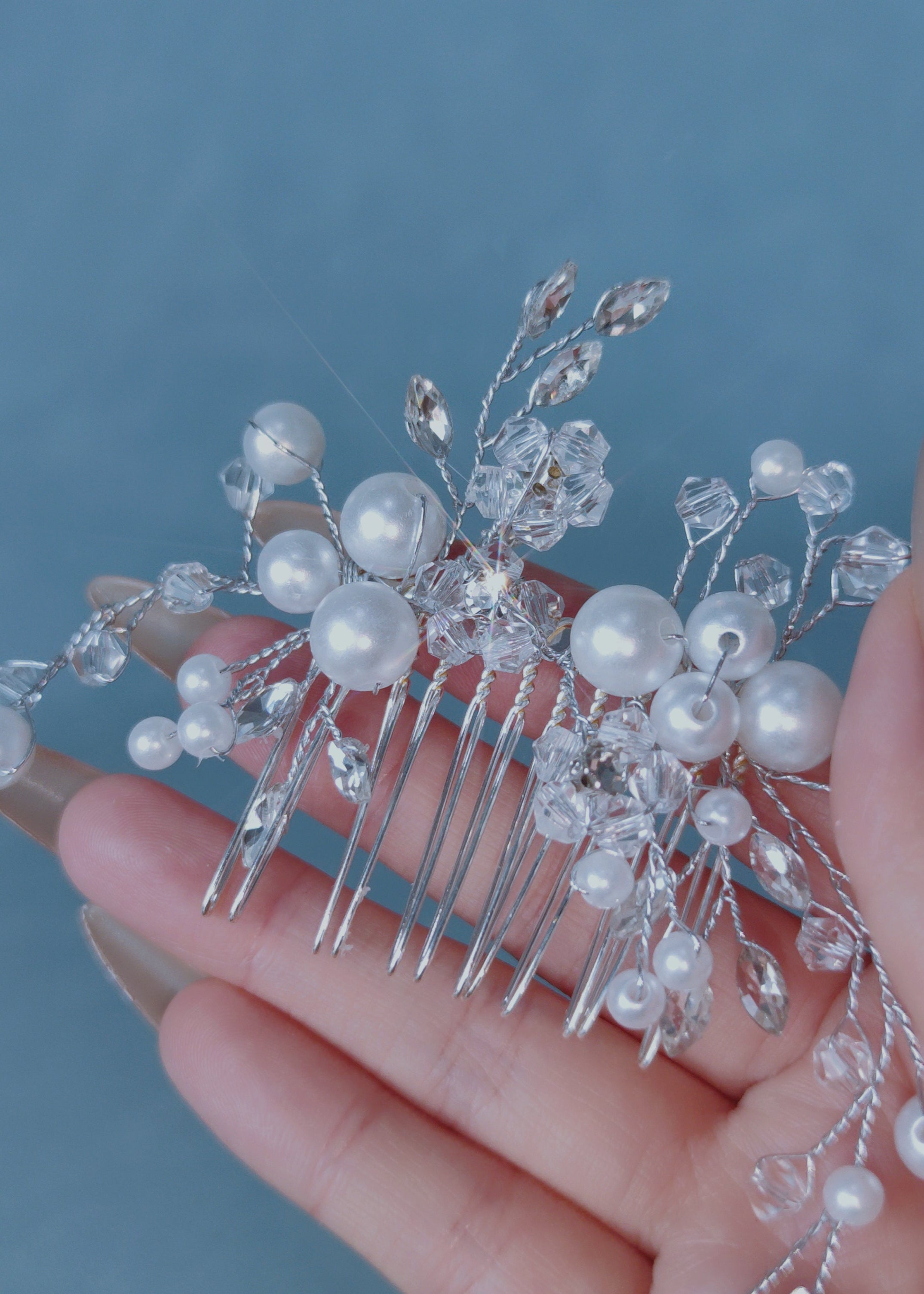 Lustre Pearl Comb