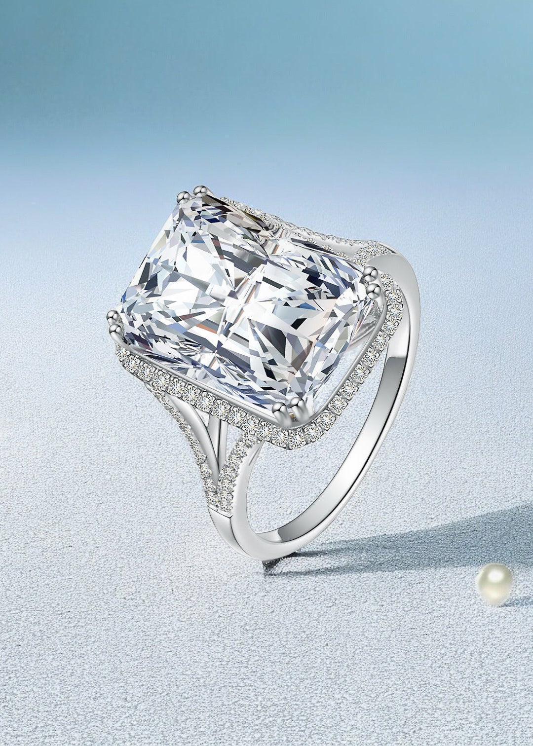 Monarque Statement Ring
