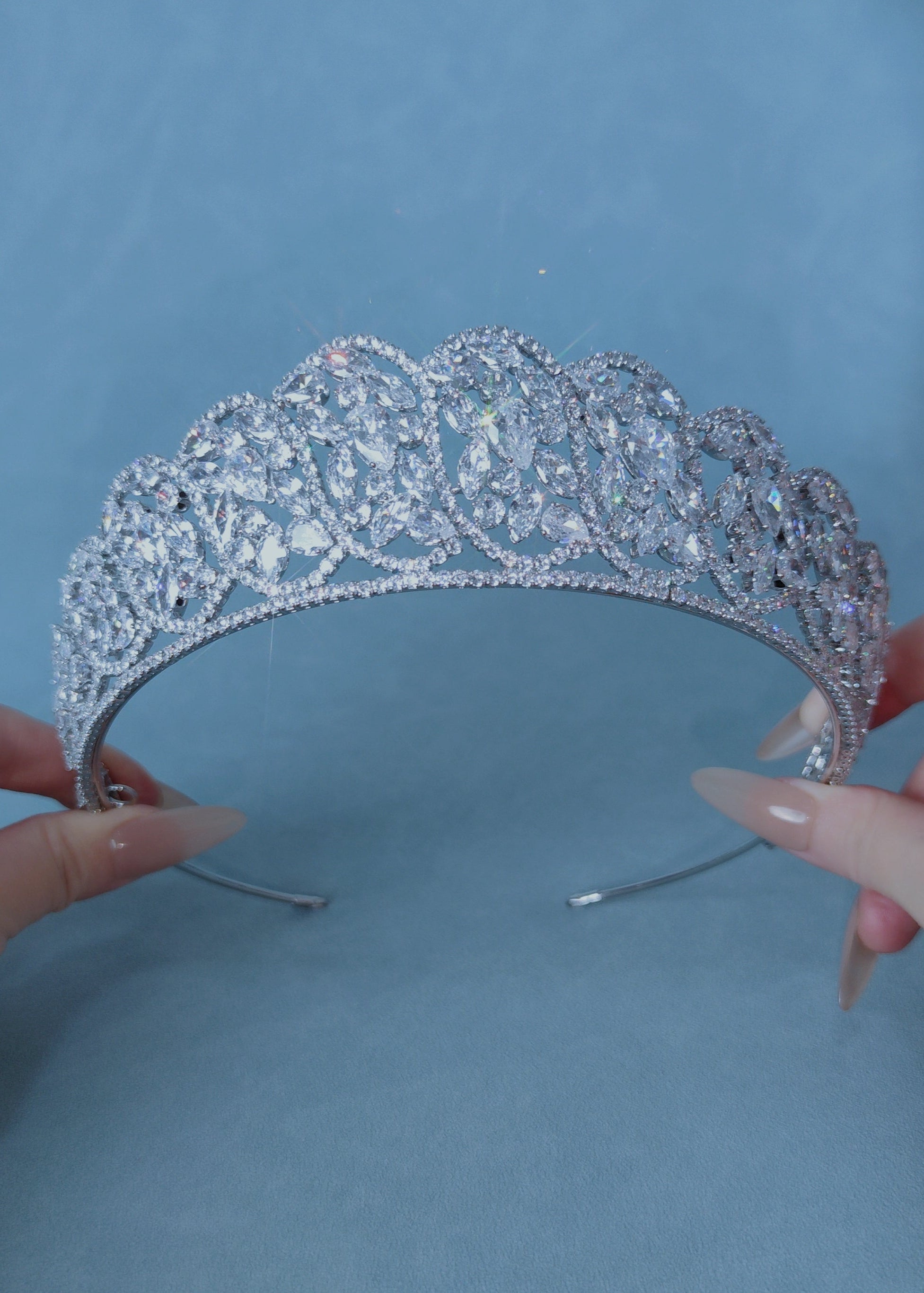 Delphine Grand Tiara