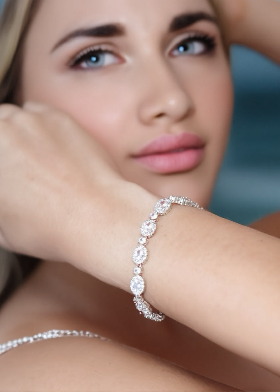 Lustre Oval Bracelet