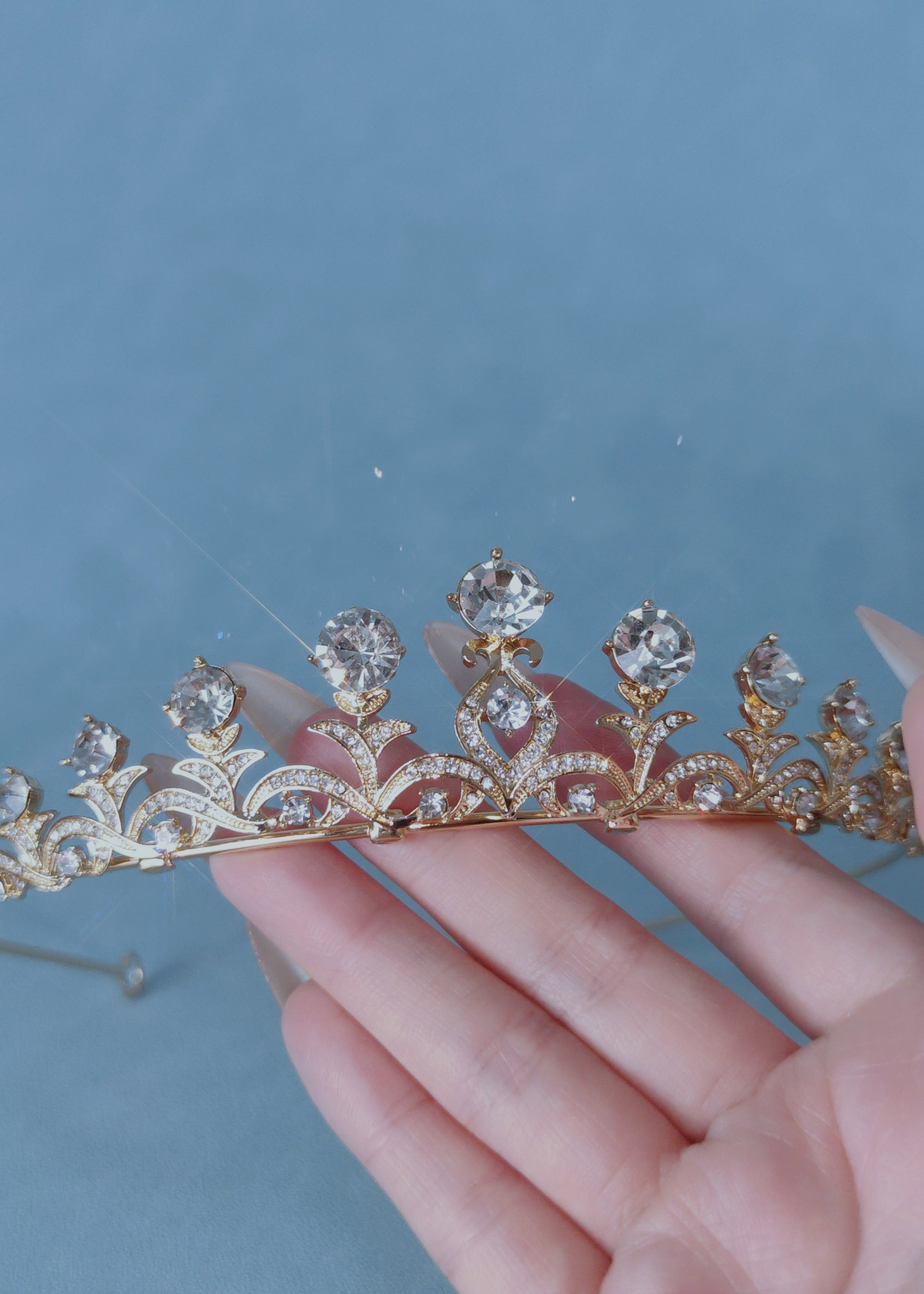 Solenne Crest Tiara
