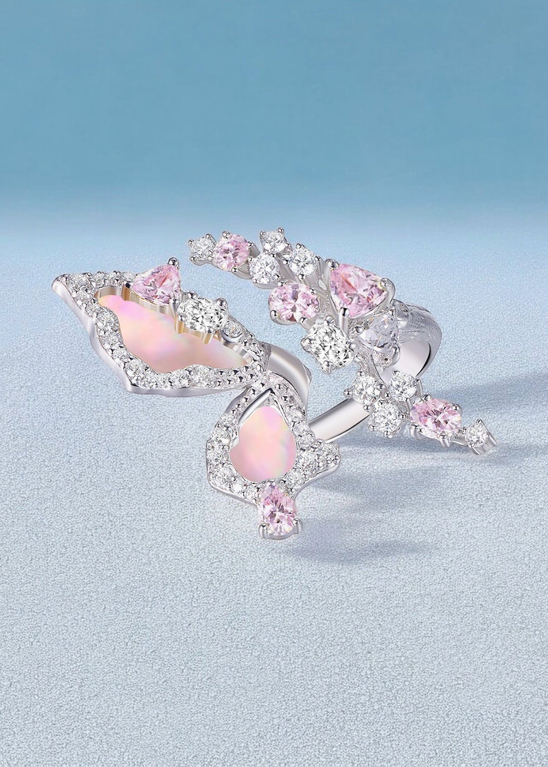 Lune Petale Ring