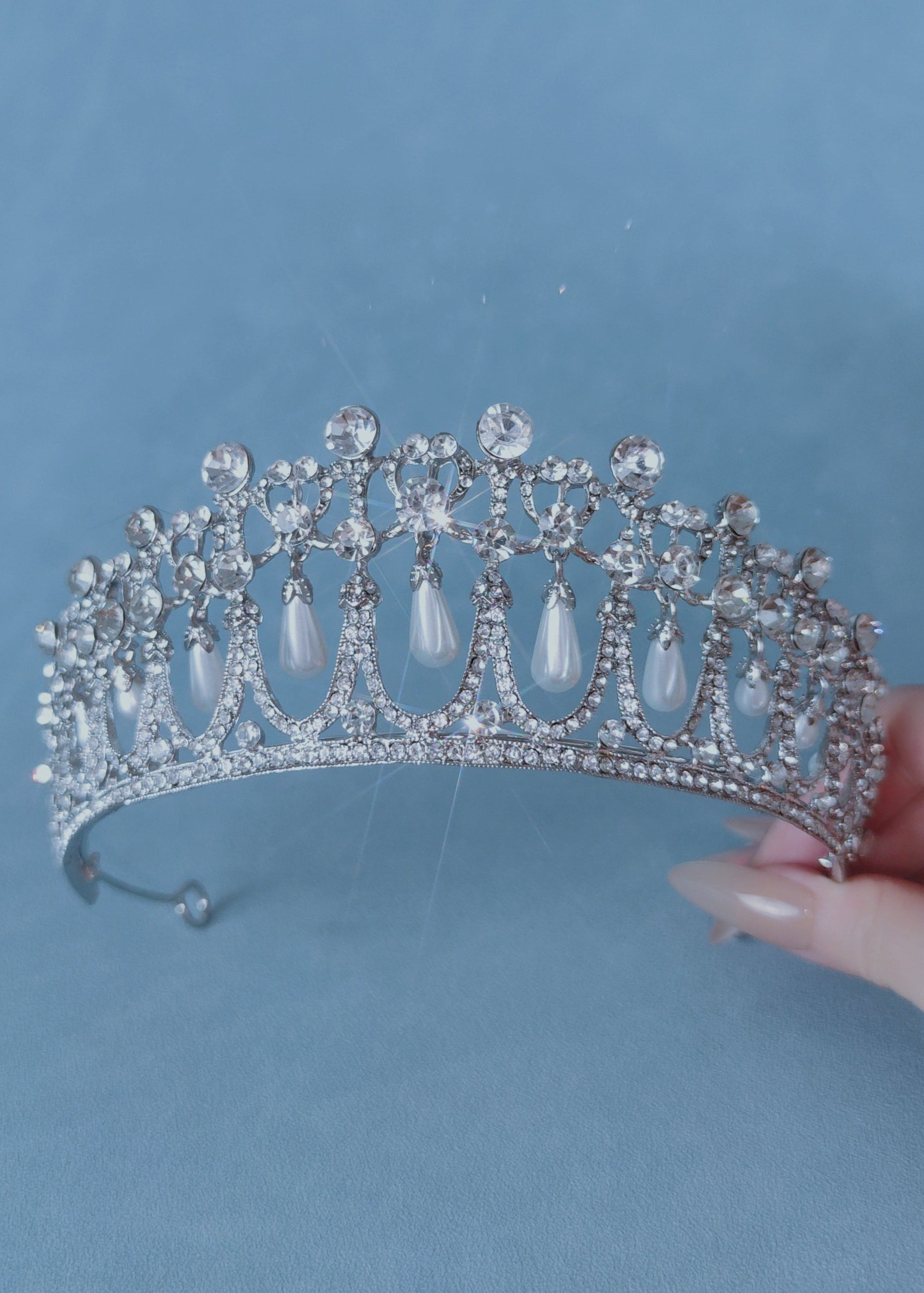 Arabelle Pearl Crown