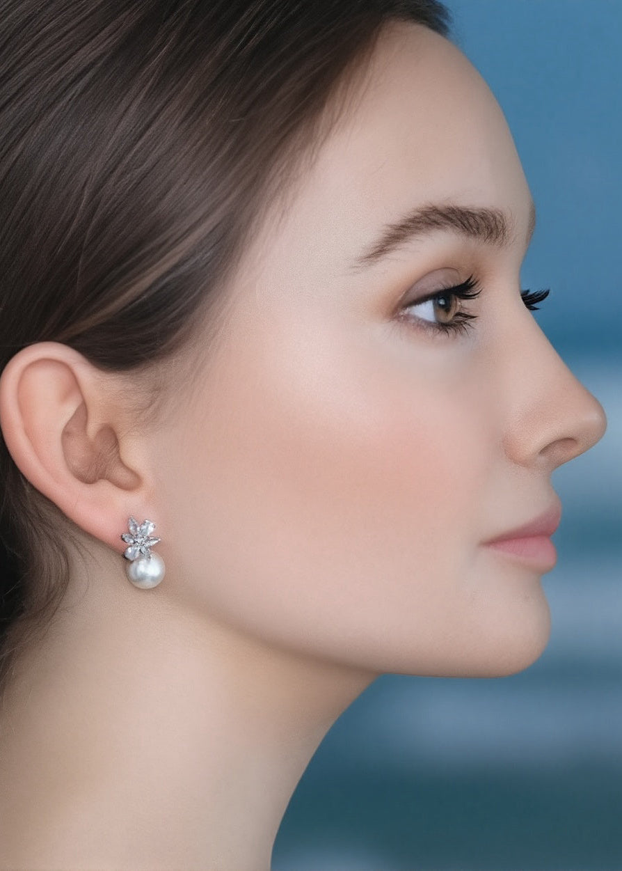 Luna Pearl Studs