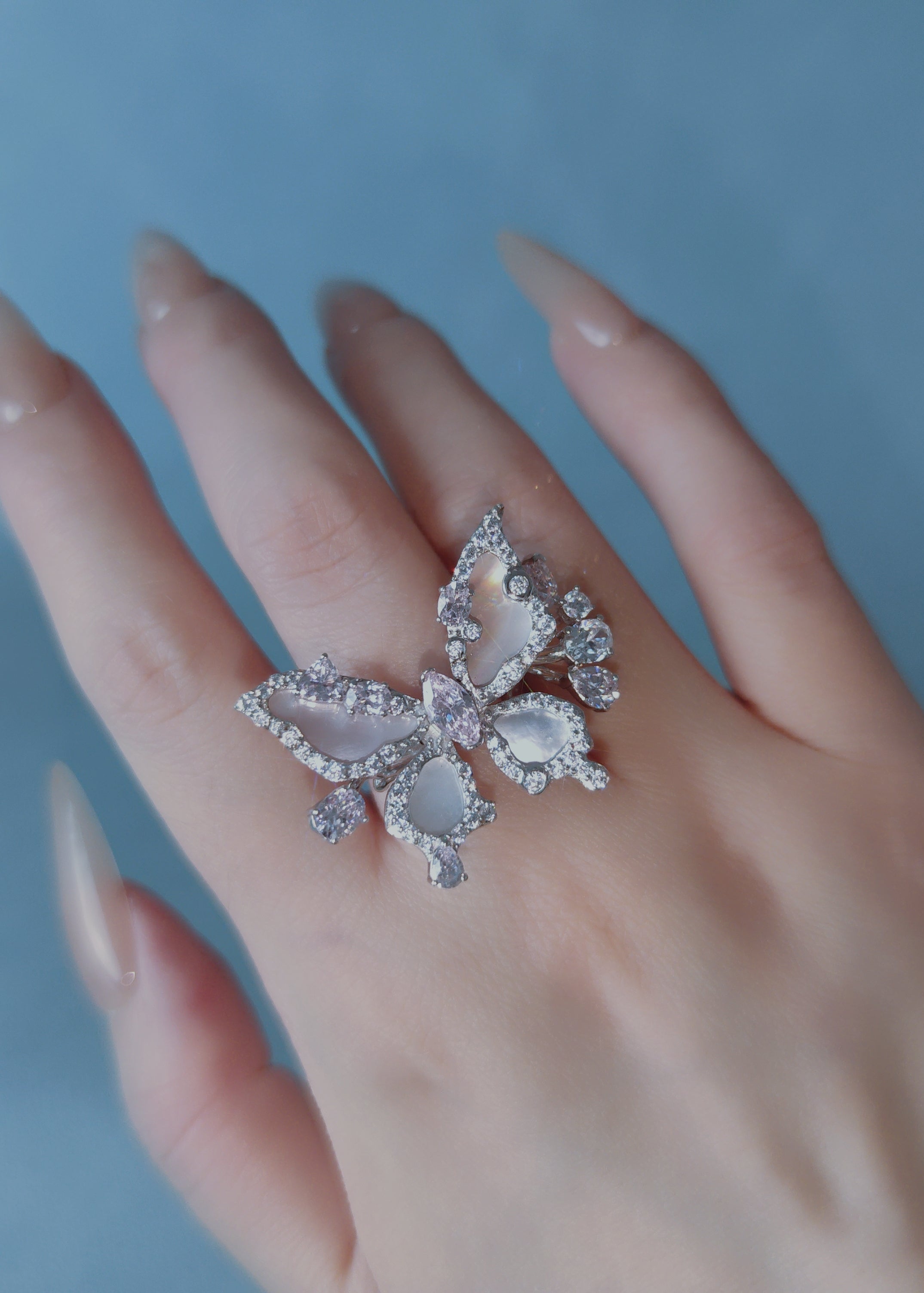 Lune Papillon Ring
