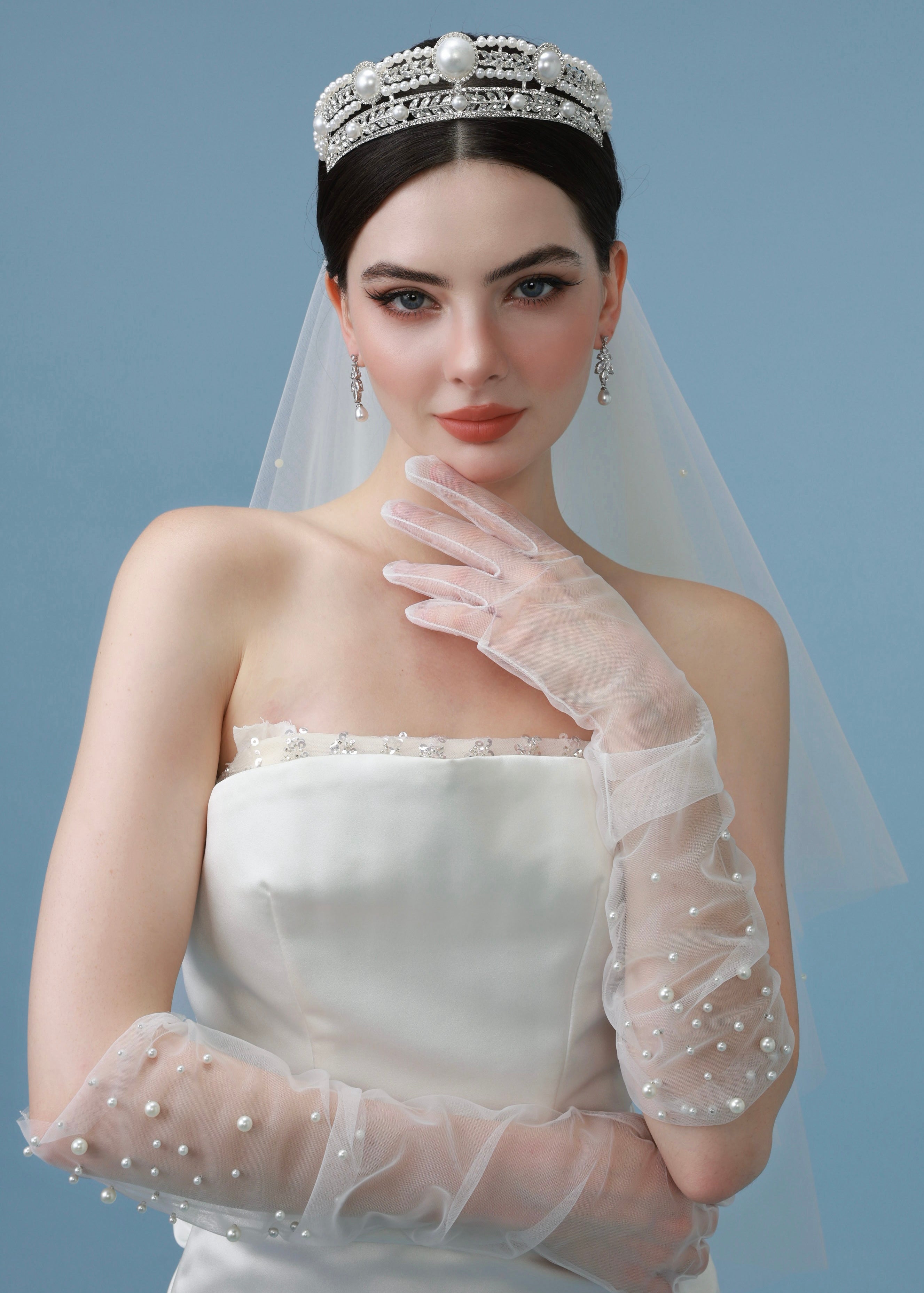 Regency Pearl Crown