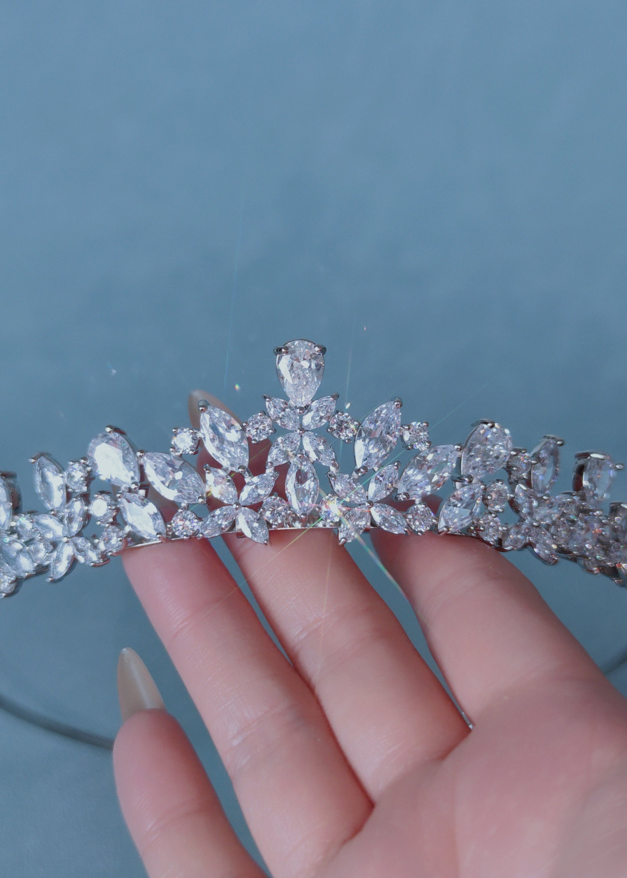 Verona Crest Tiara