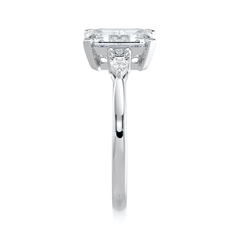 Amelia Lab Grown Diamond Engagement Ring