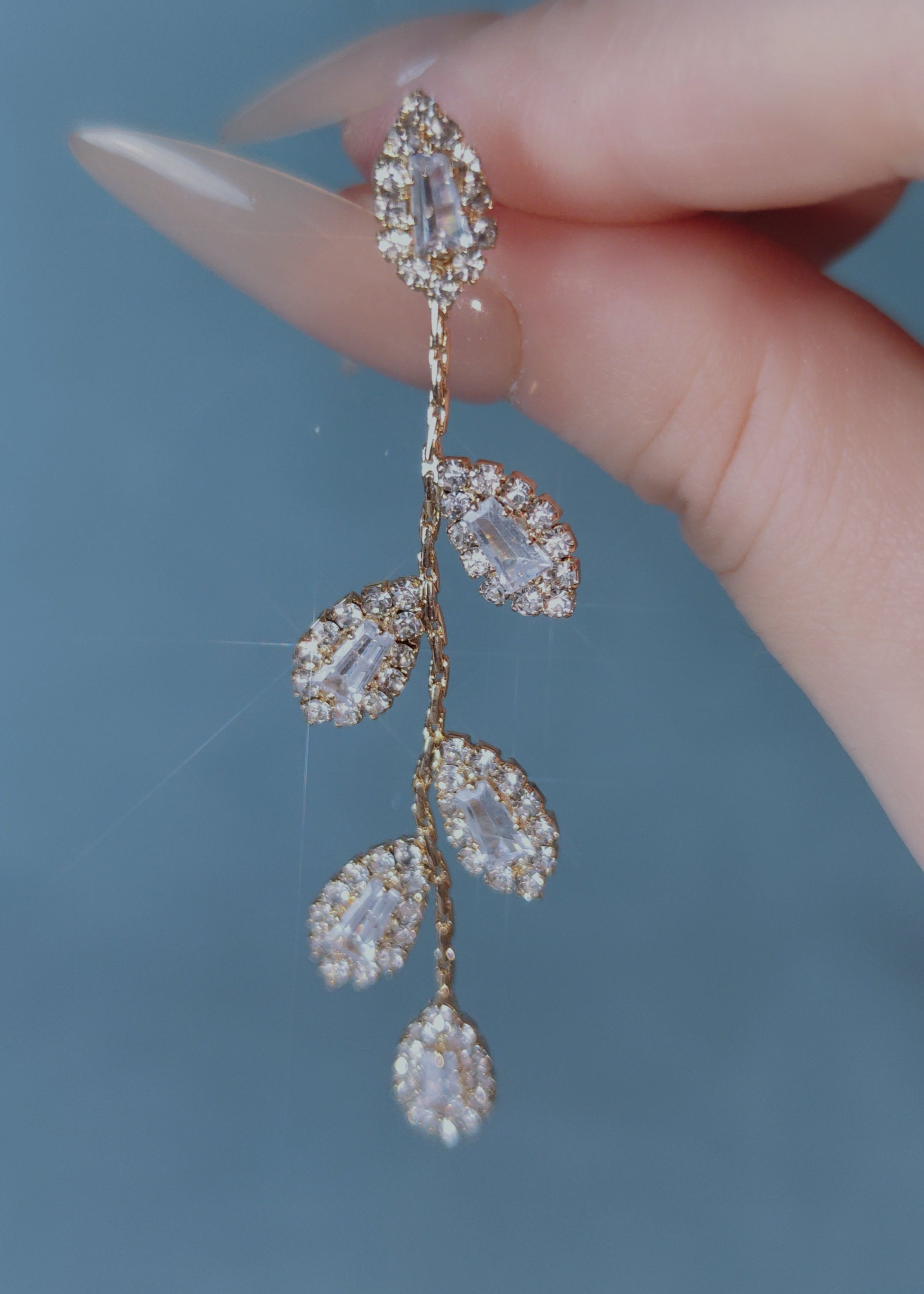 Laurel Drop Earrings
