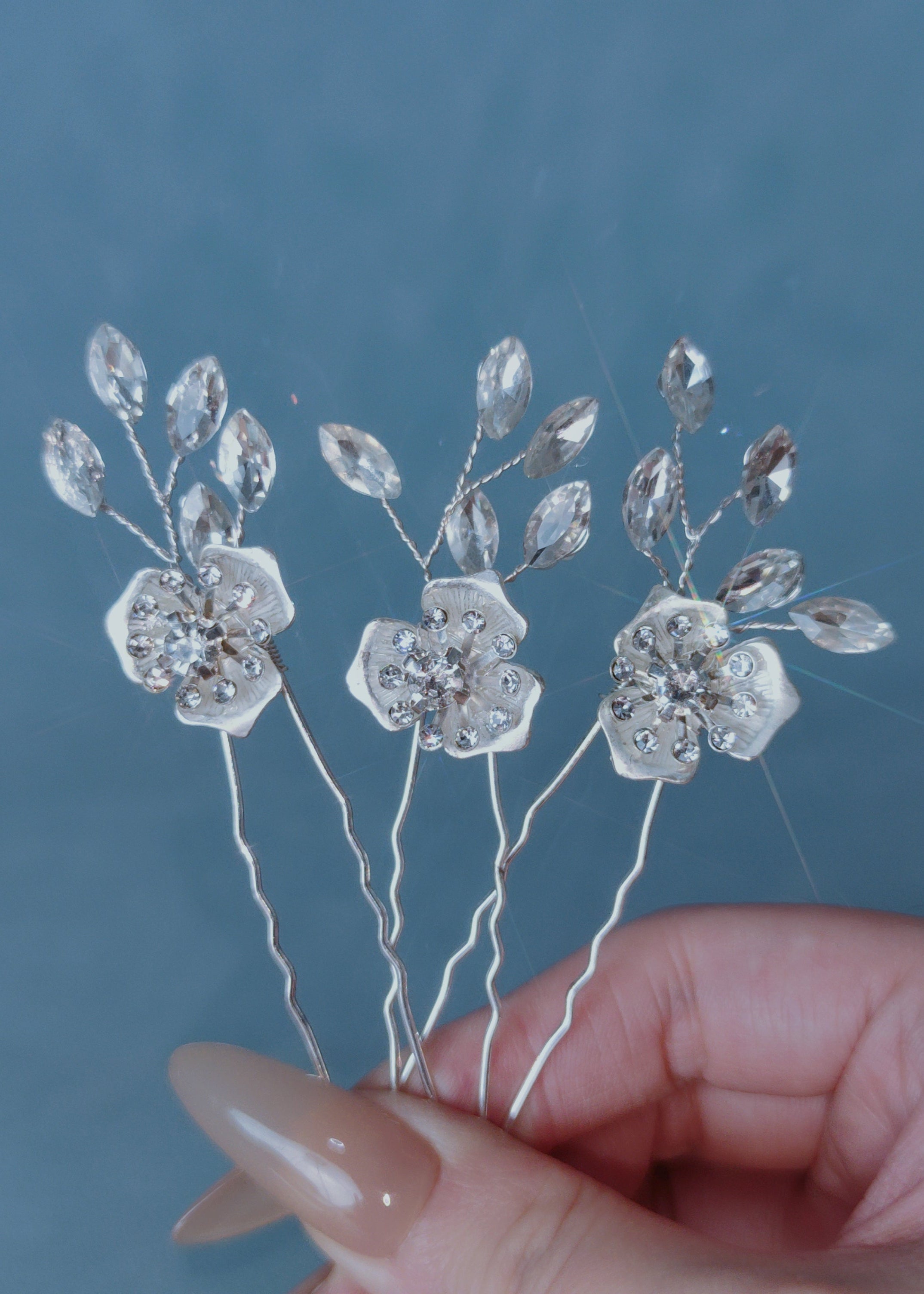 Delphine Leaf Pins