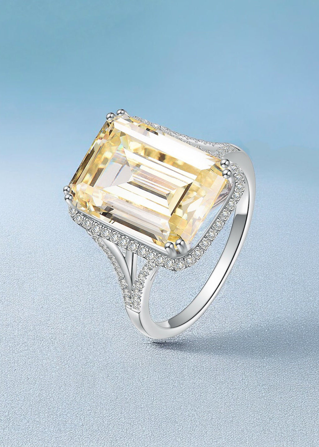 Monarque Statement Ring