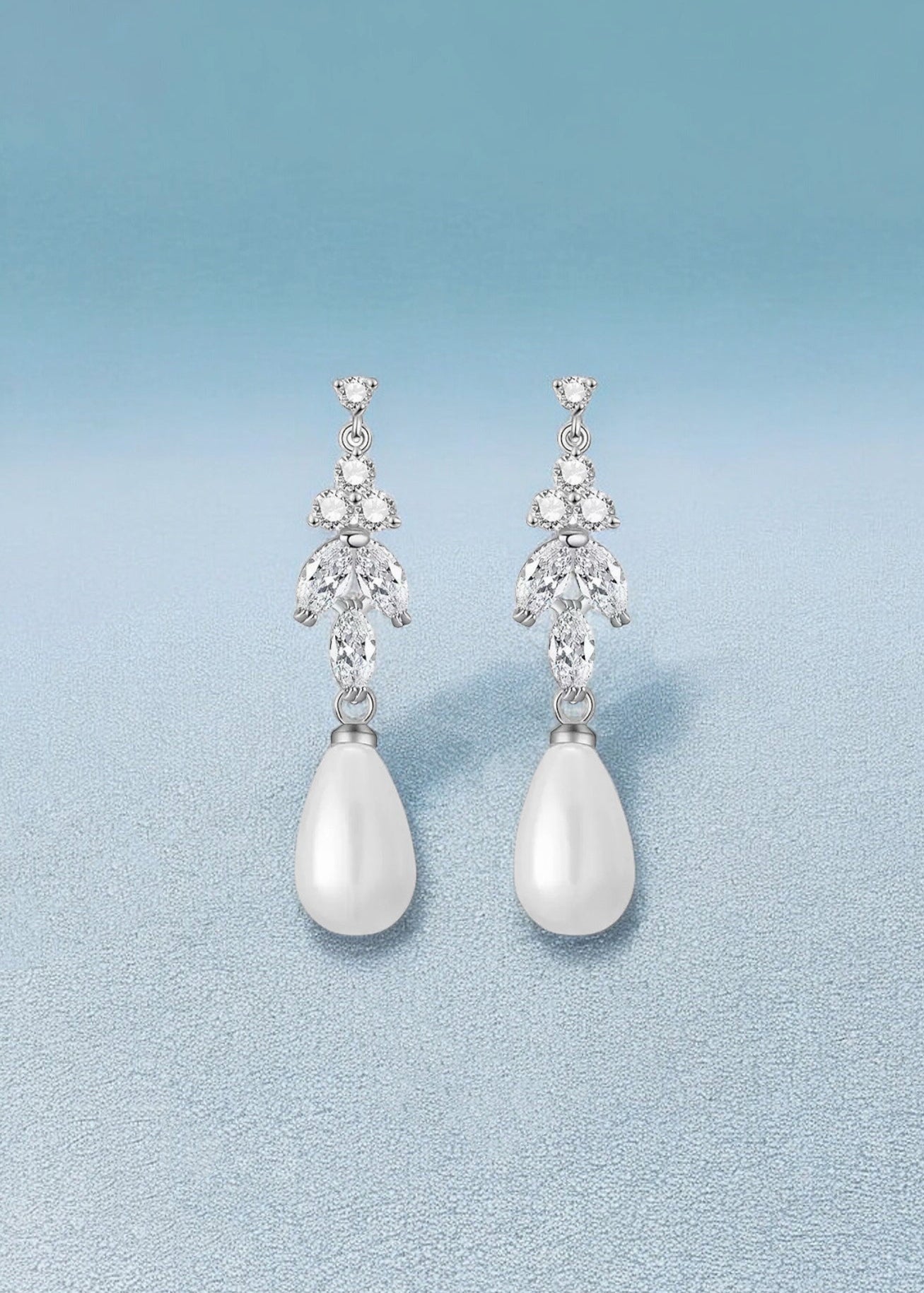 LUNE PEARL DROP