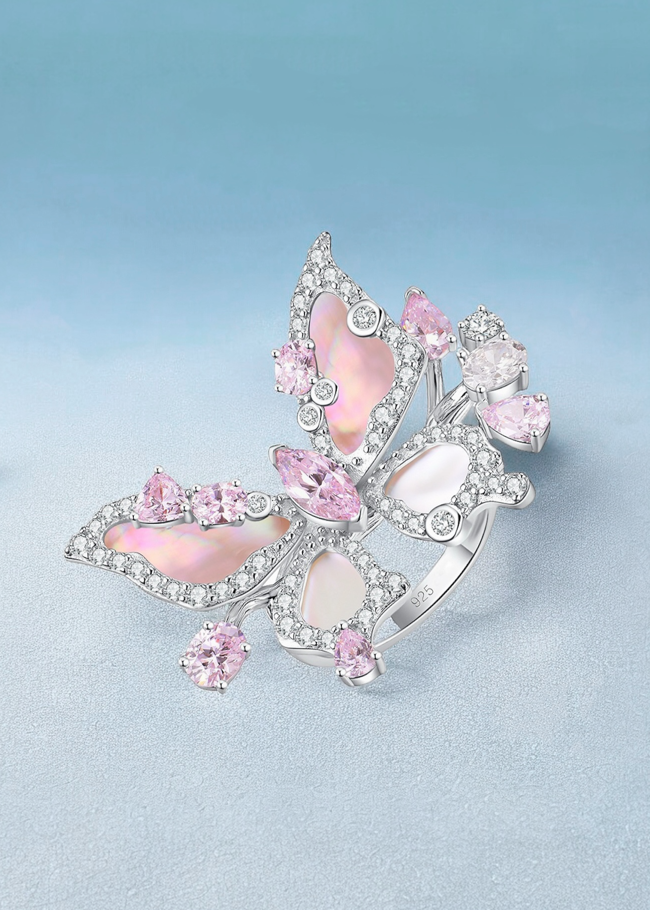 Lune Papillon Ring