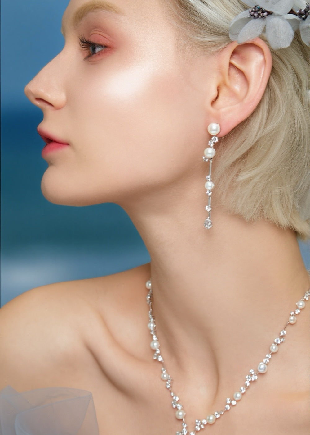 Celestine Linear Drops