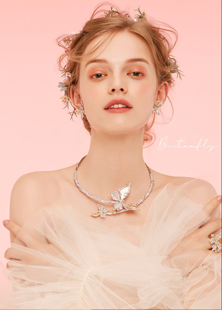 Papillon Collar