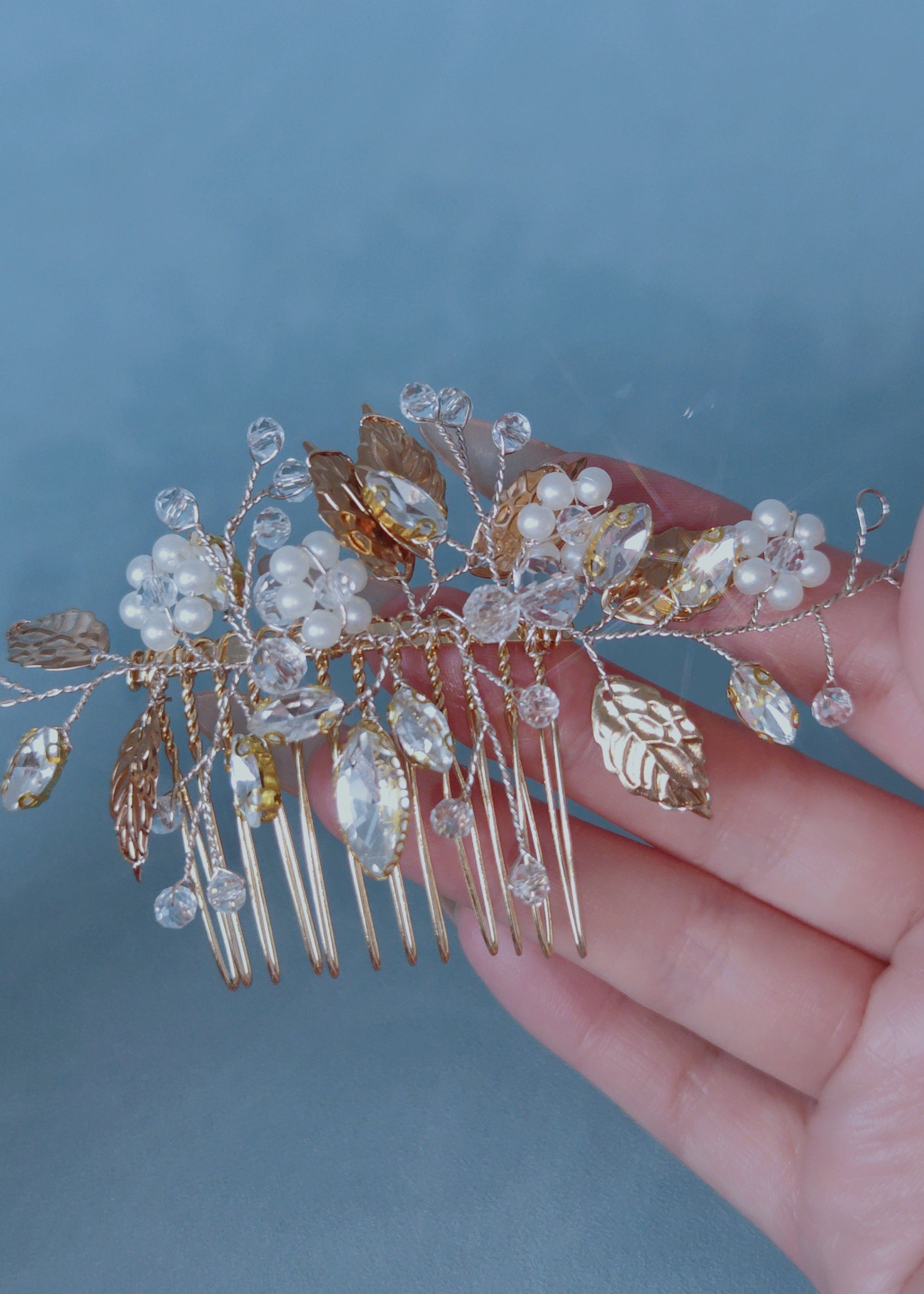 Petal Grace Comb