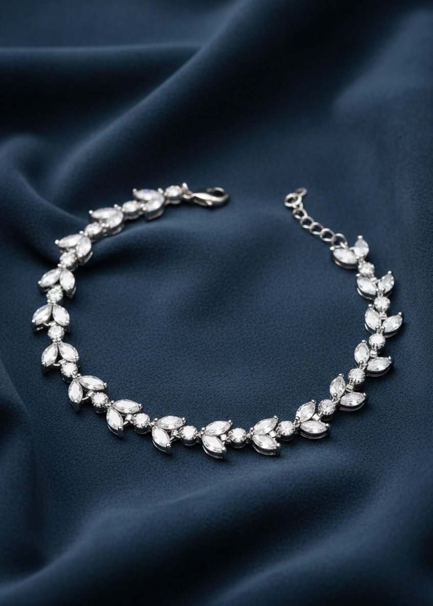 Frosted Bloom Bracelet