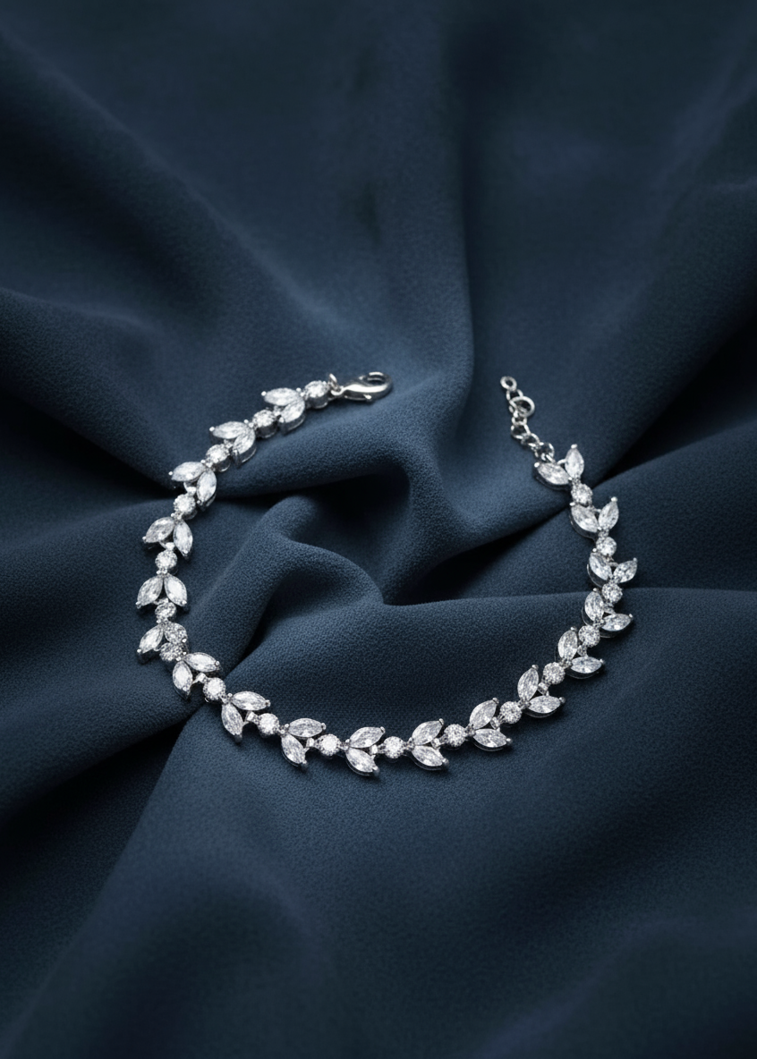 Frosted Bloom Bracelet