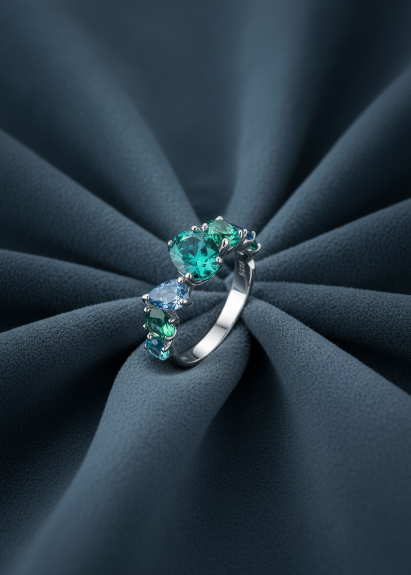 Celeste Bloom Line Ring