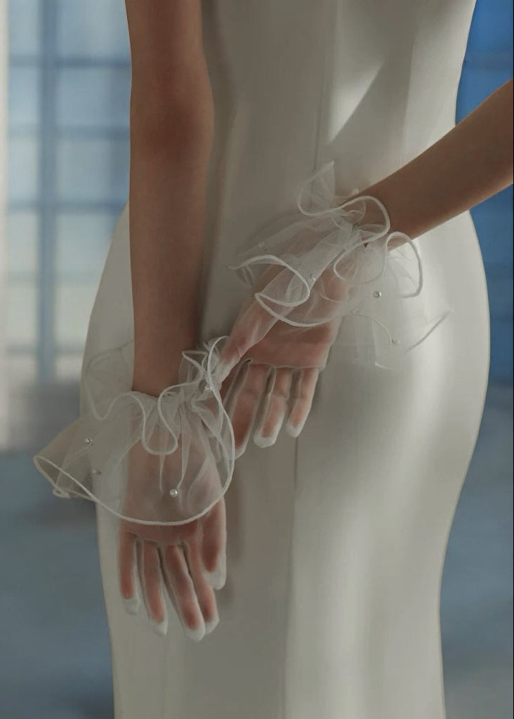 Pearl Ruffle Tulle Gloves