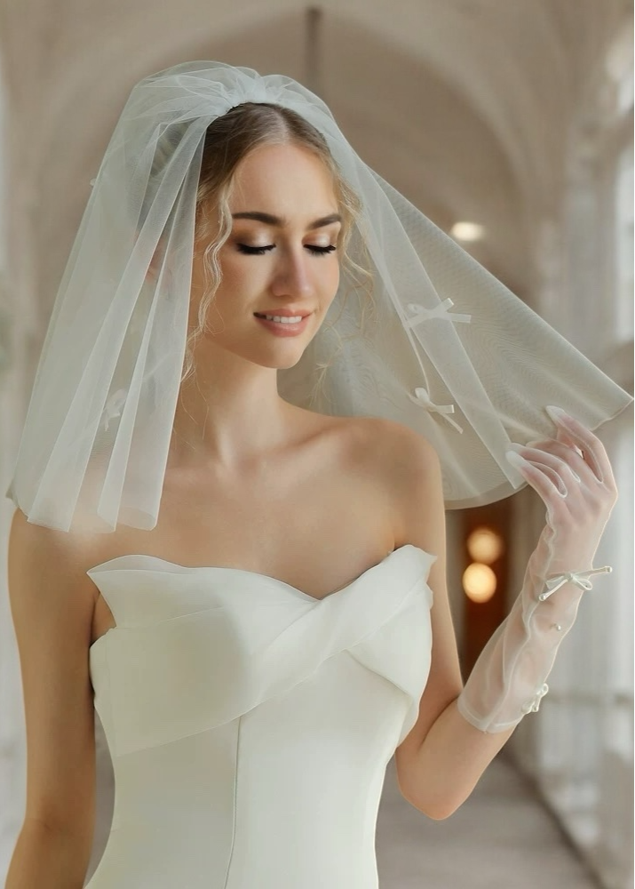 Petit Bow Veil