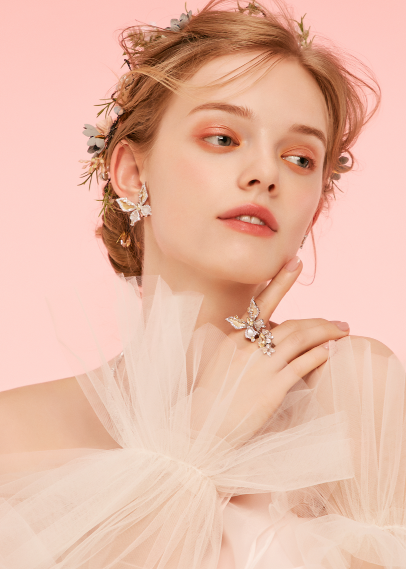 Papillon Glow Studs