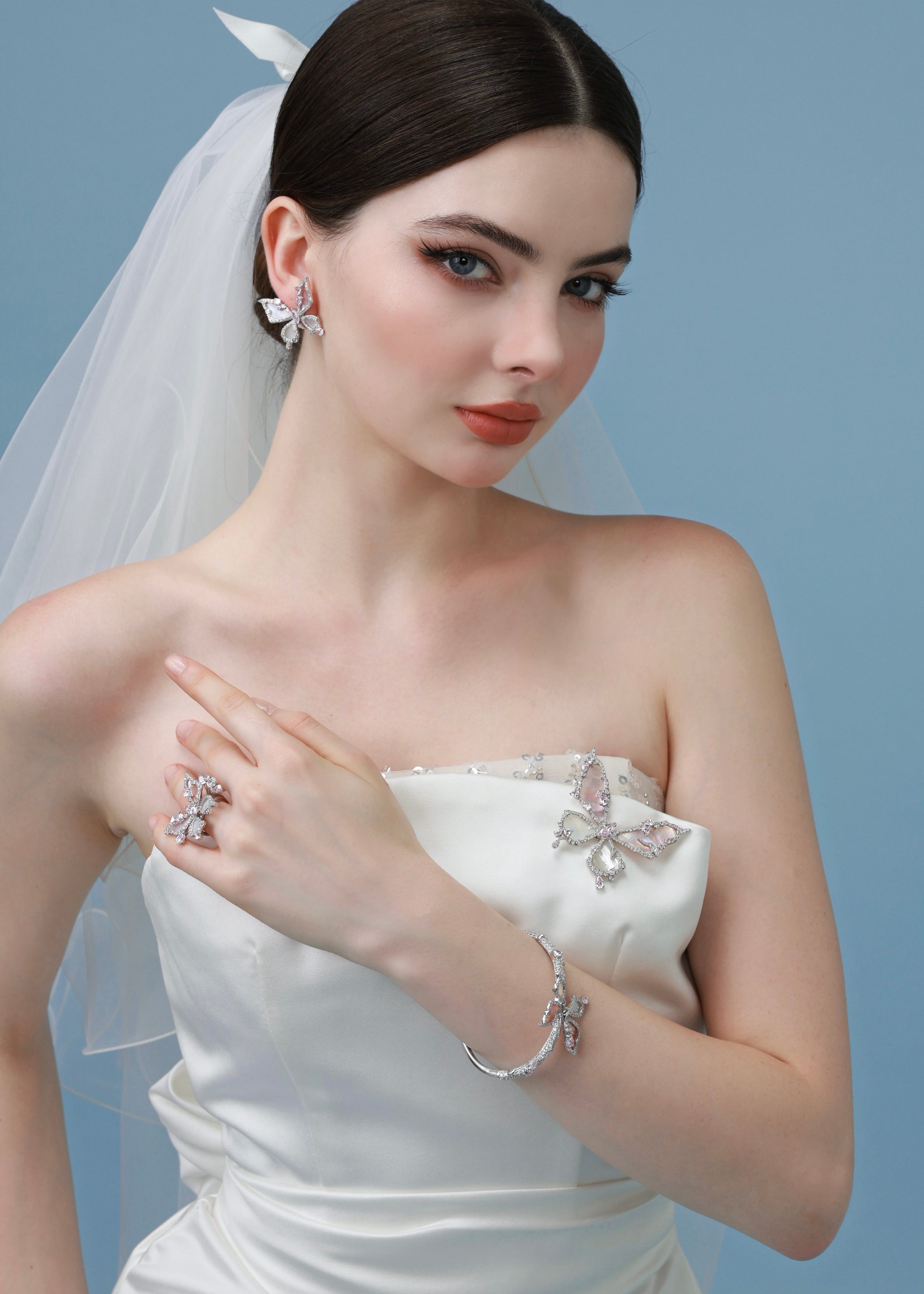 Lune Papillon Ring