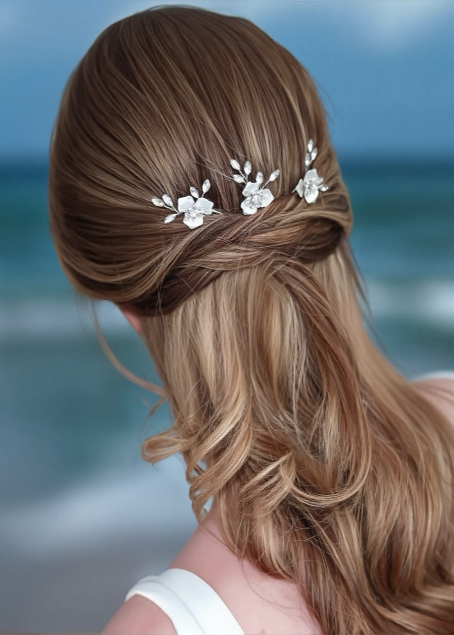 Delphine Leaf Pins