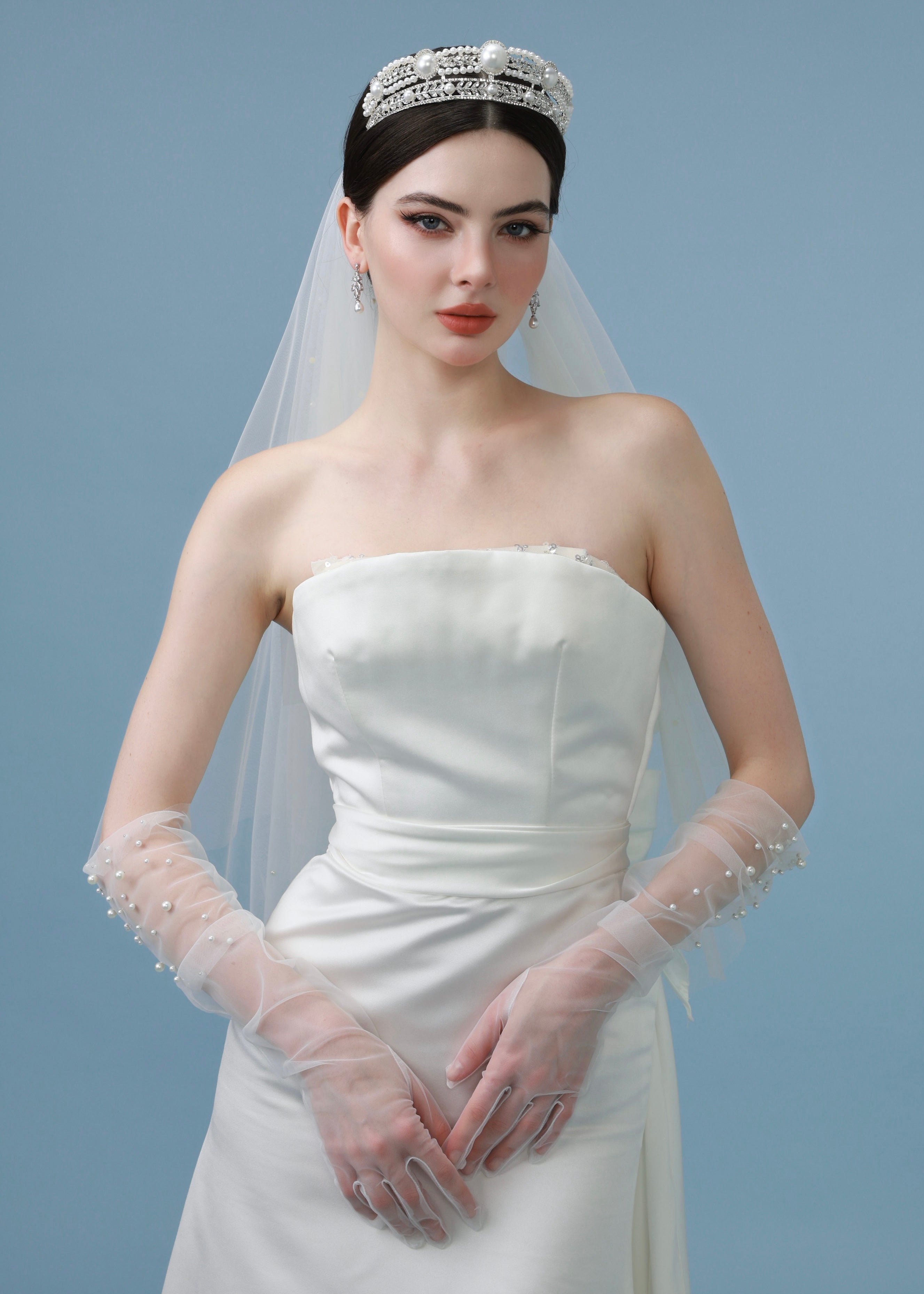 Regency Pearl Crown