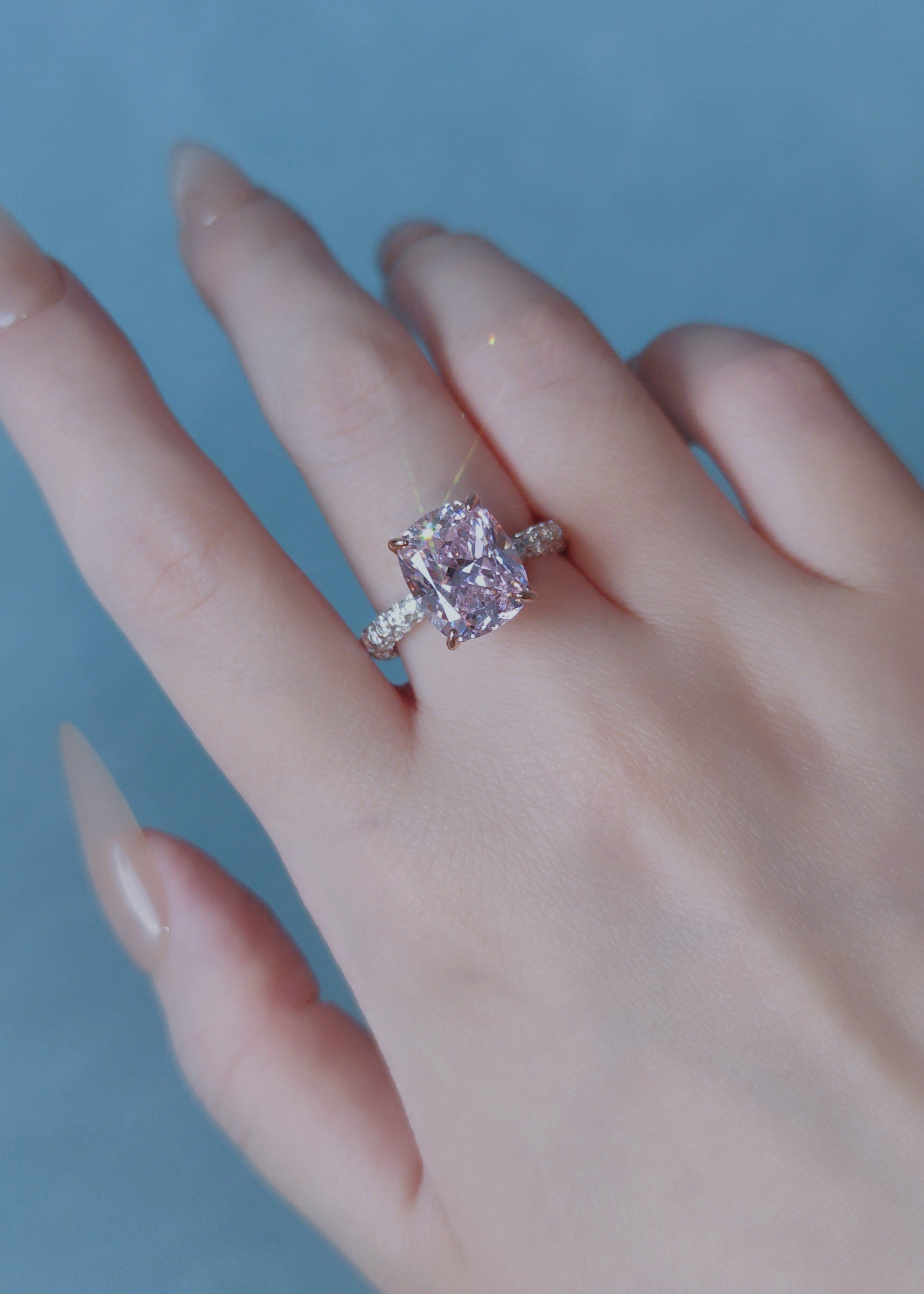 Éclat Cushion Ring