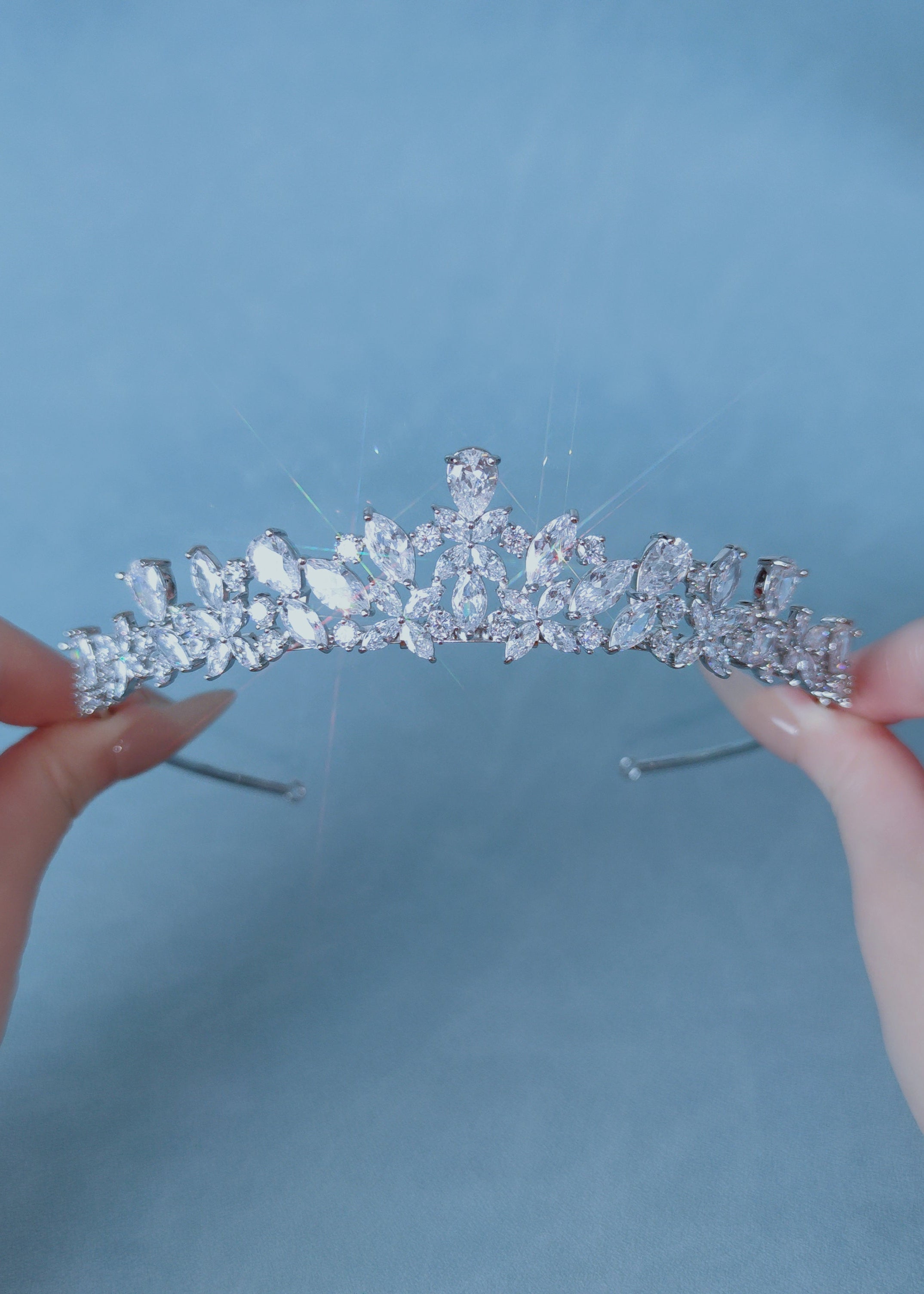 Verona Crest Tiara